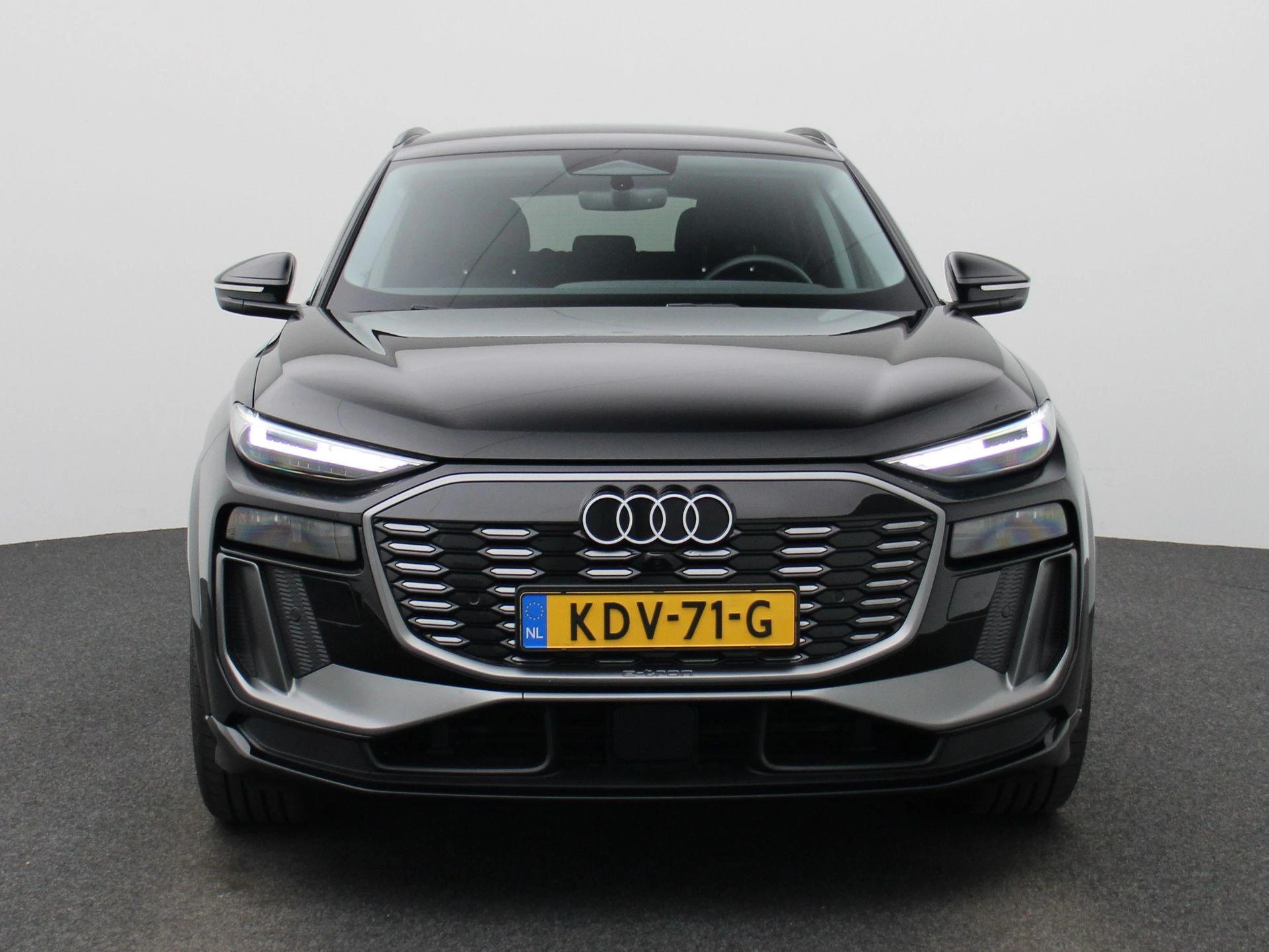 Audi Q6 e-tron – autofoto 3
