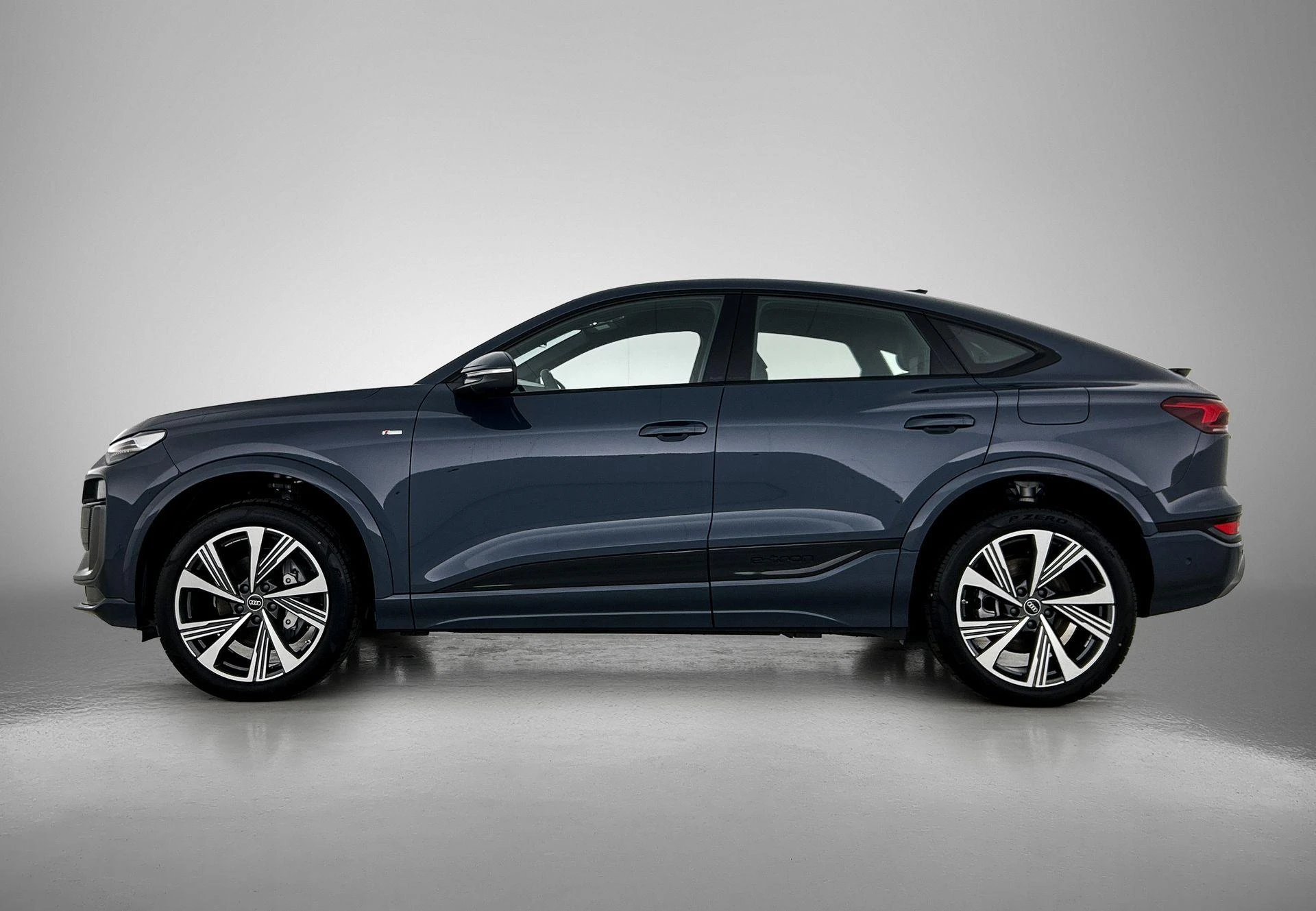 Audi Q6 e-tron – autofoto 4