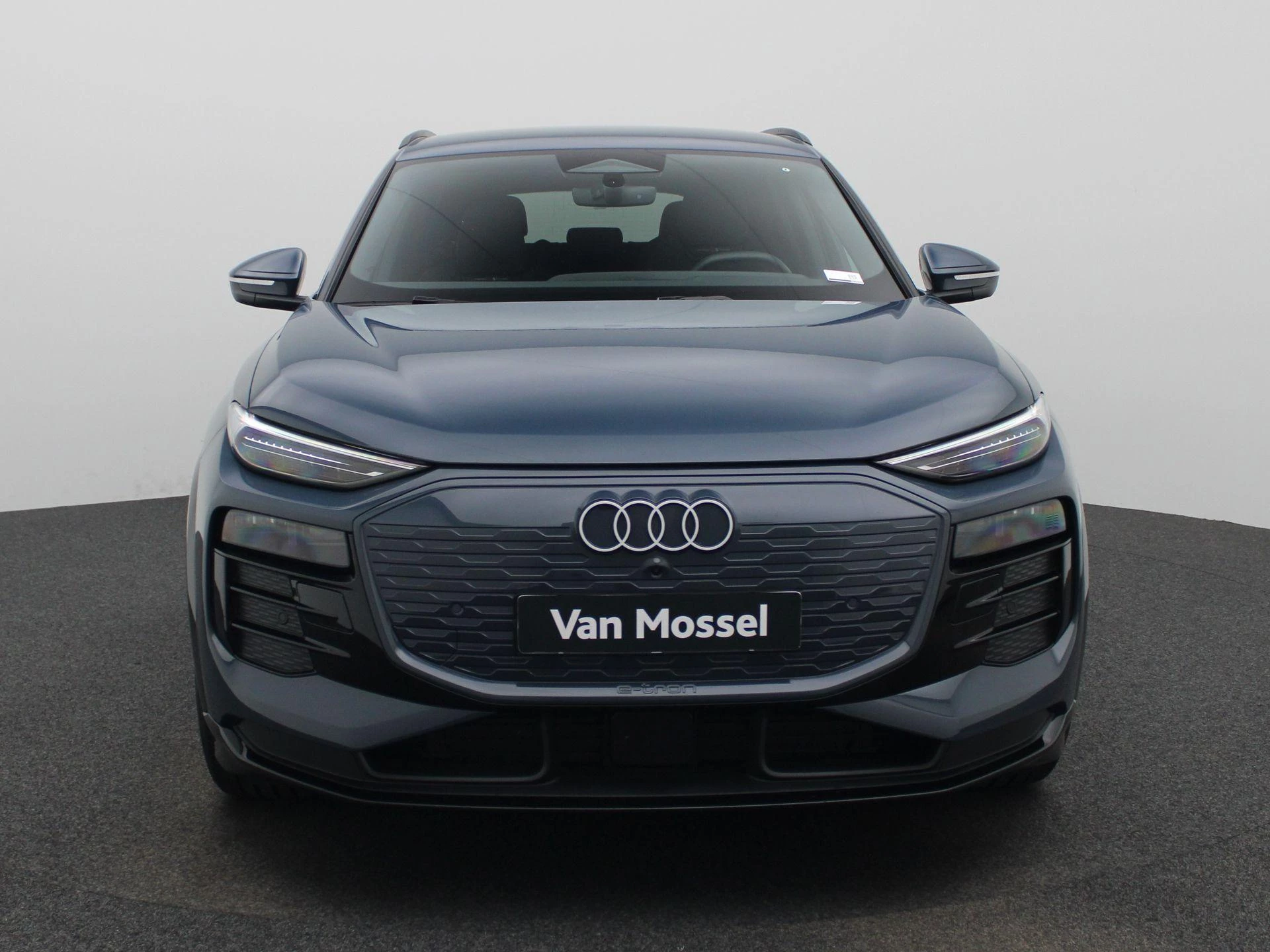 Audi Q6 e-tron – autofoto 4