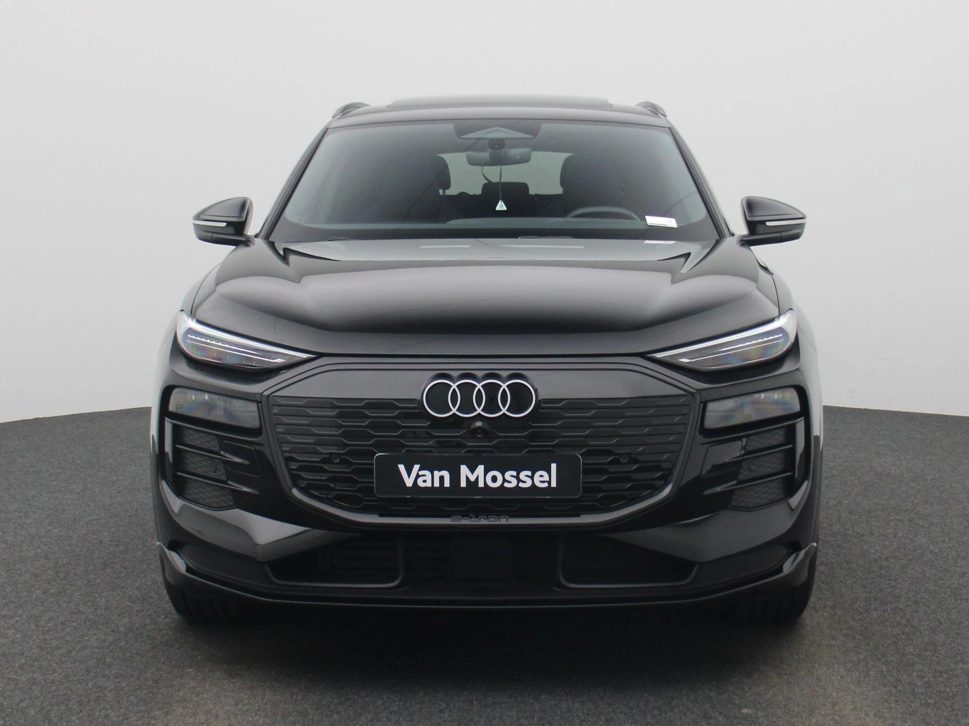 Audi Q6 e-tron – autofoto 4