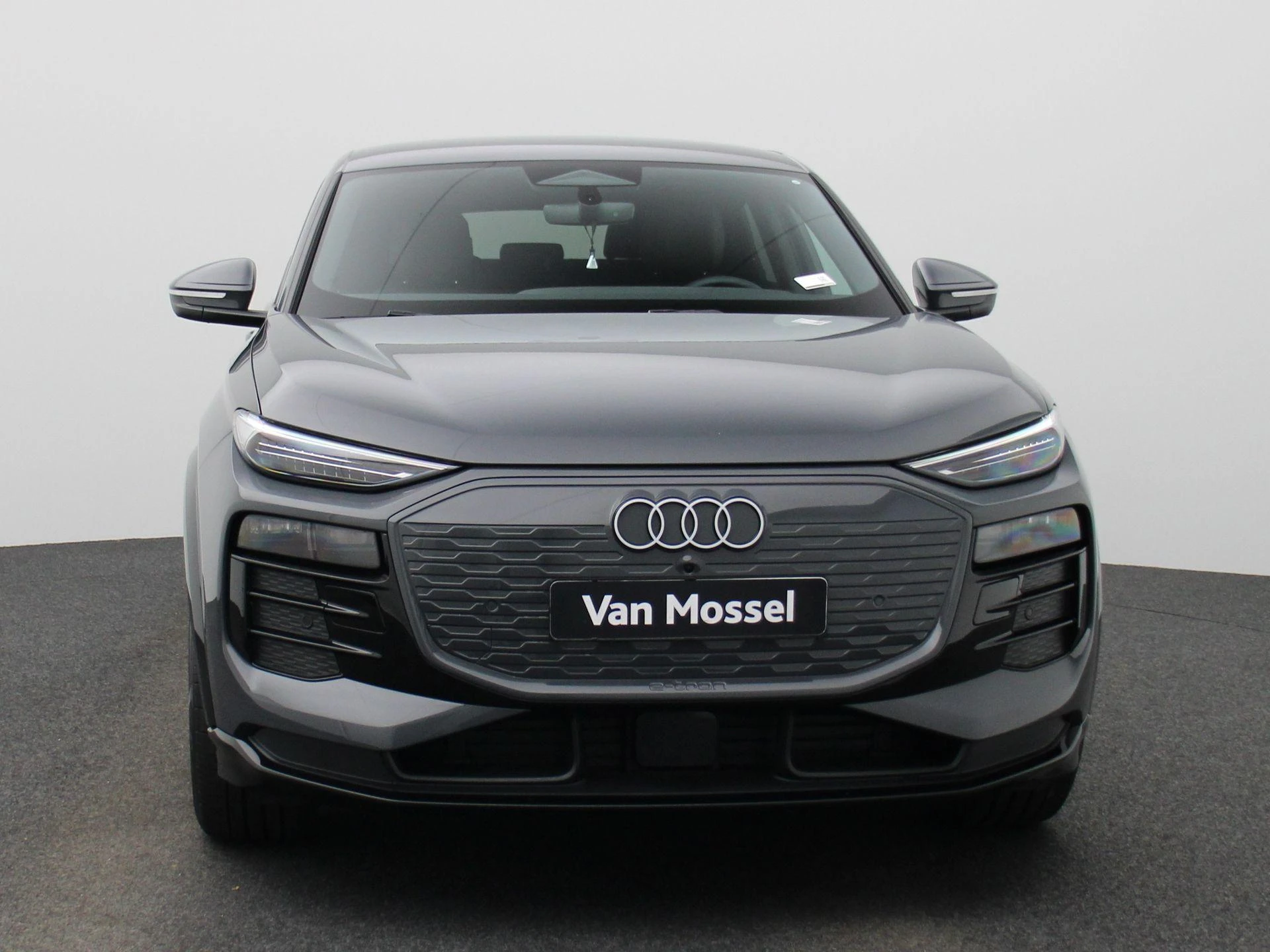Audi Q6 e-tron – autofoto 4