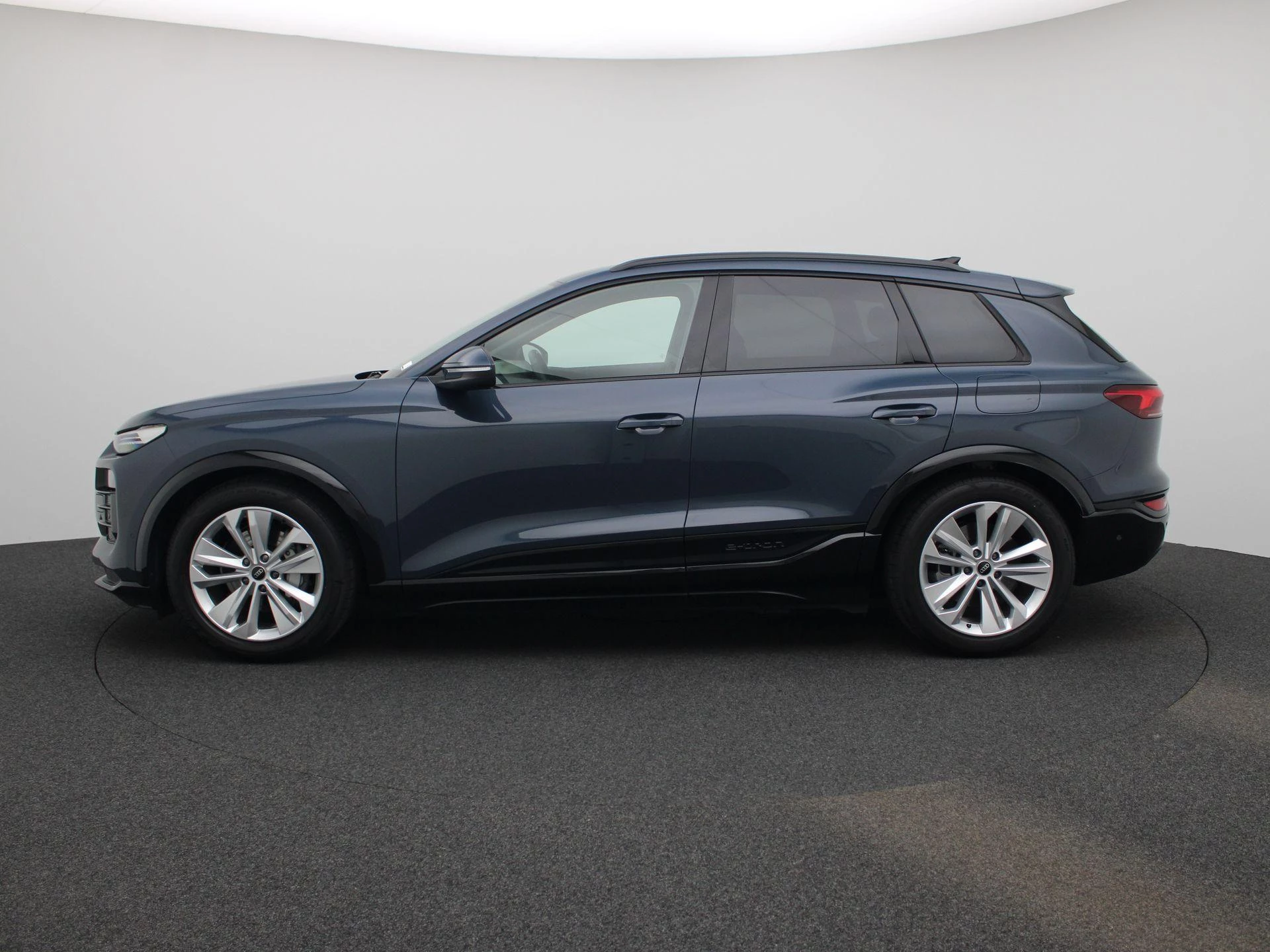 Audi Q6 e-tron – autofoto 5