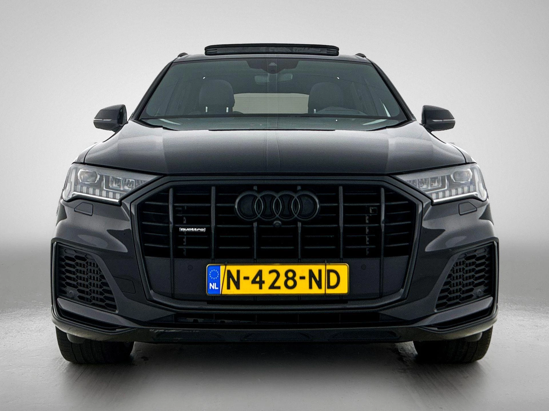 Audi Q7 met kenteken 43 – autofoto 4