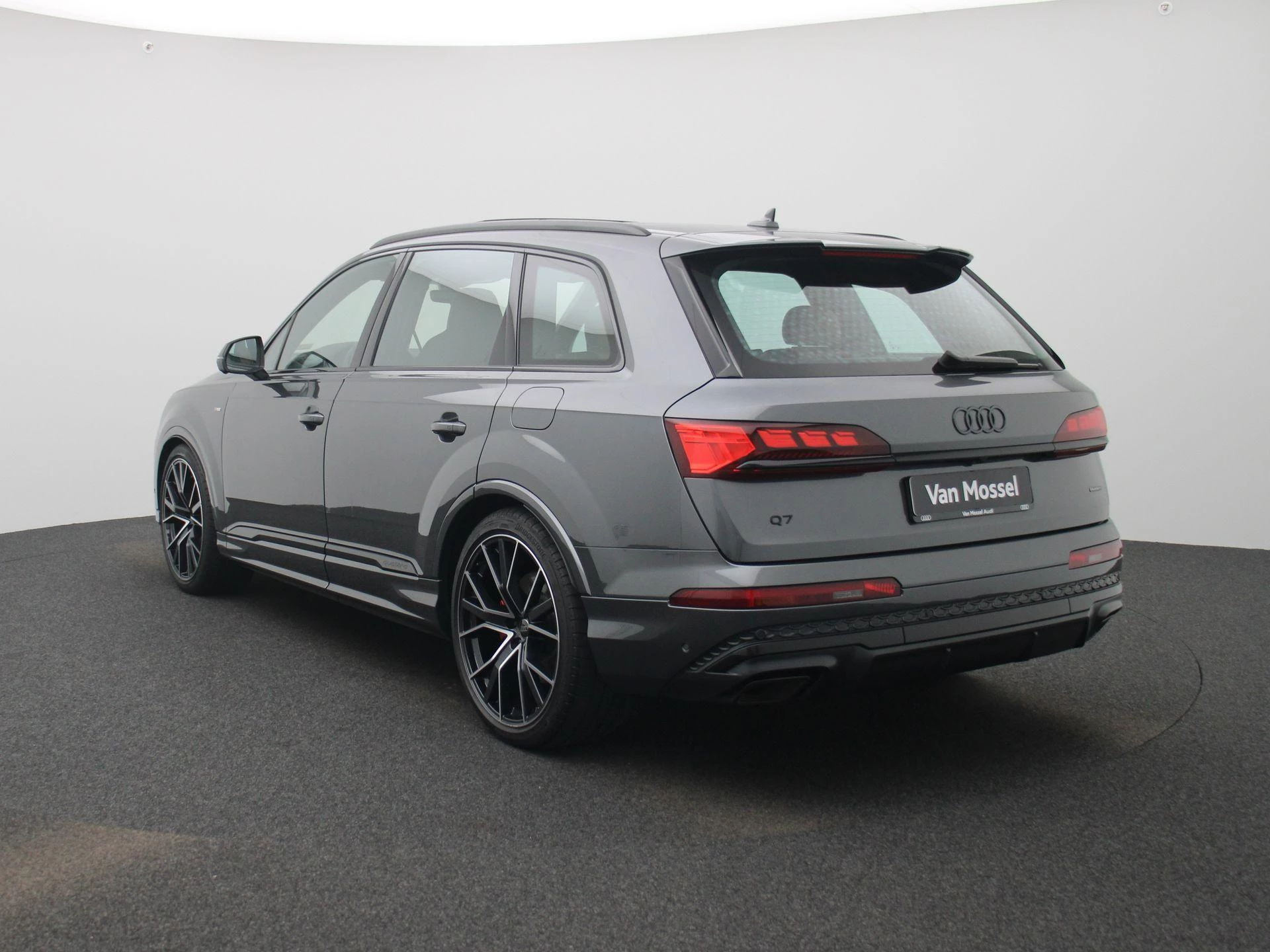 Audi Q7 met kenteken 84 – autofoto 4