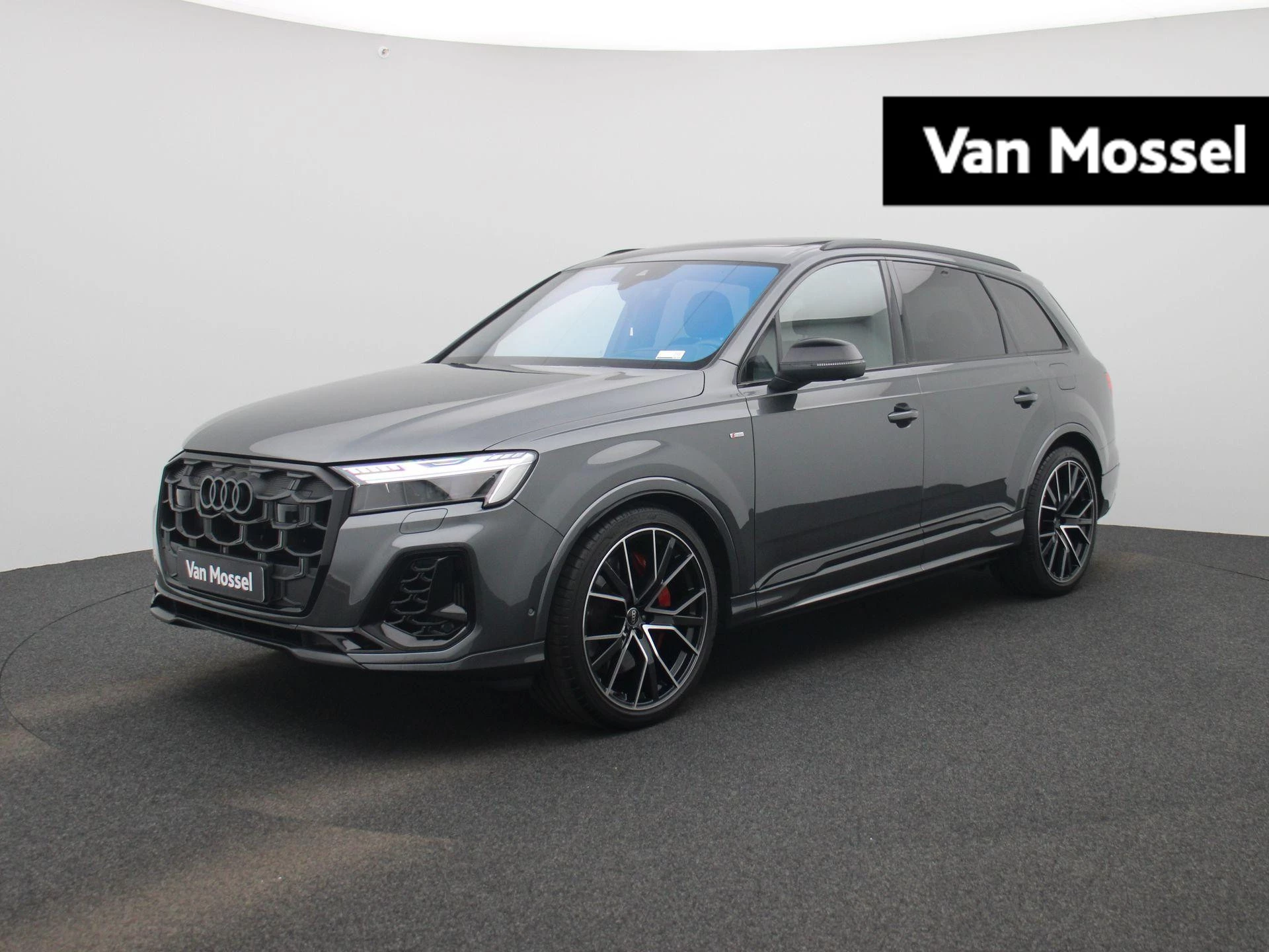 Audi Q7 met kenteken KNL-03-Z – autofoto 2