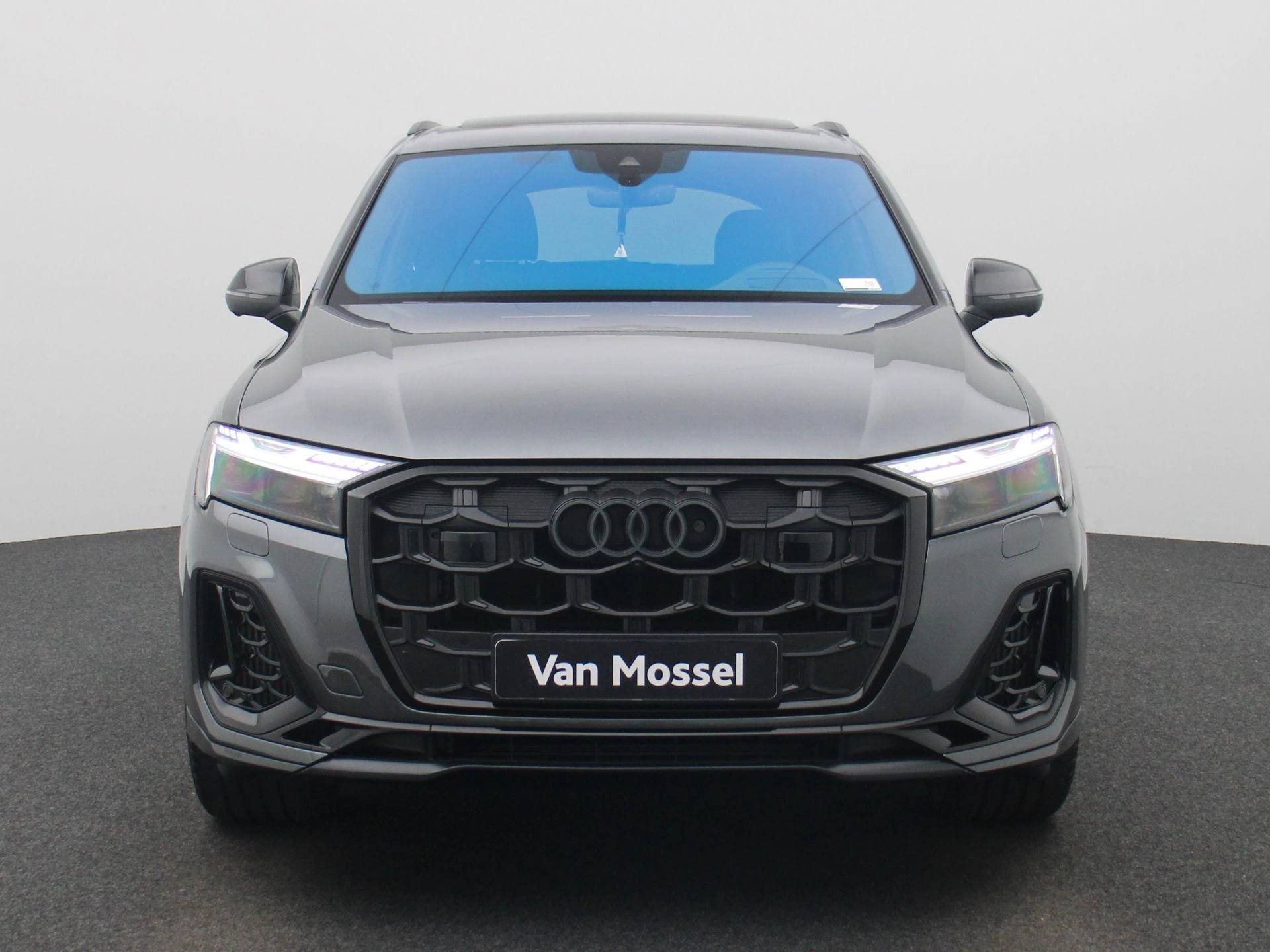 Audi Q7 met kenteken KNL-03-Z – autofoto 3