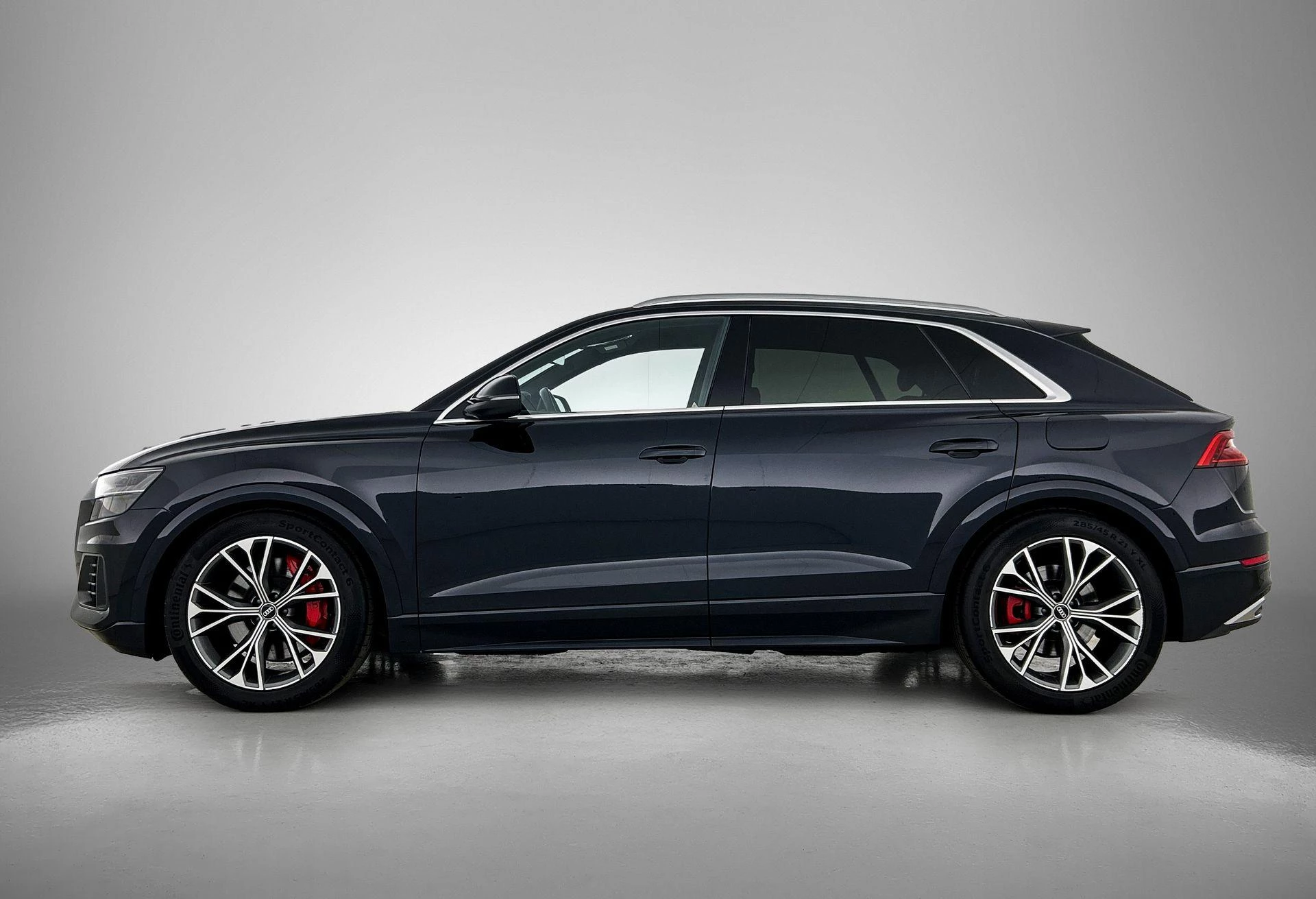 Audi Q8 met kenteken 44 – autofoto 4