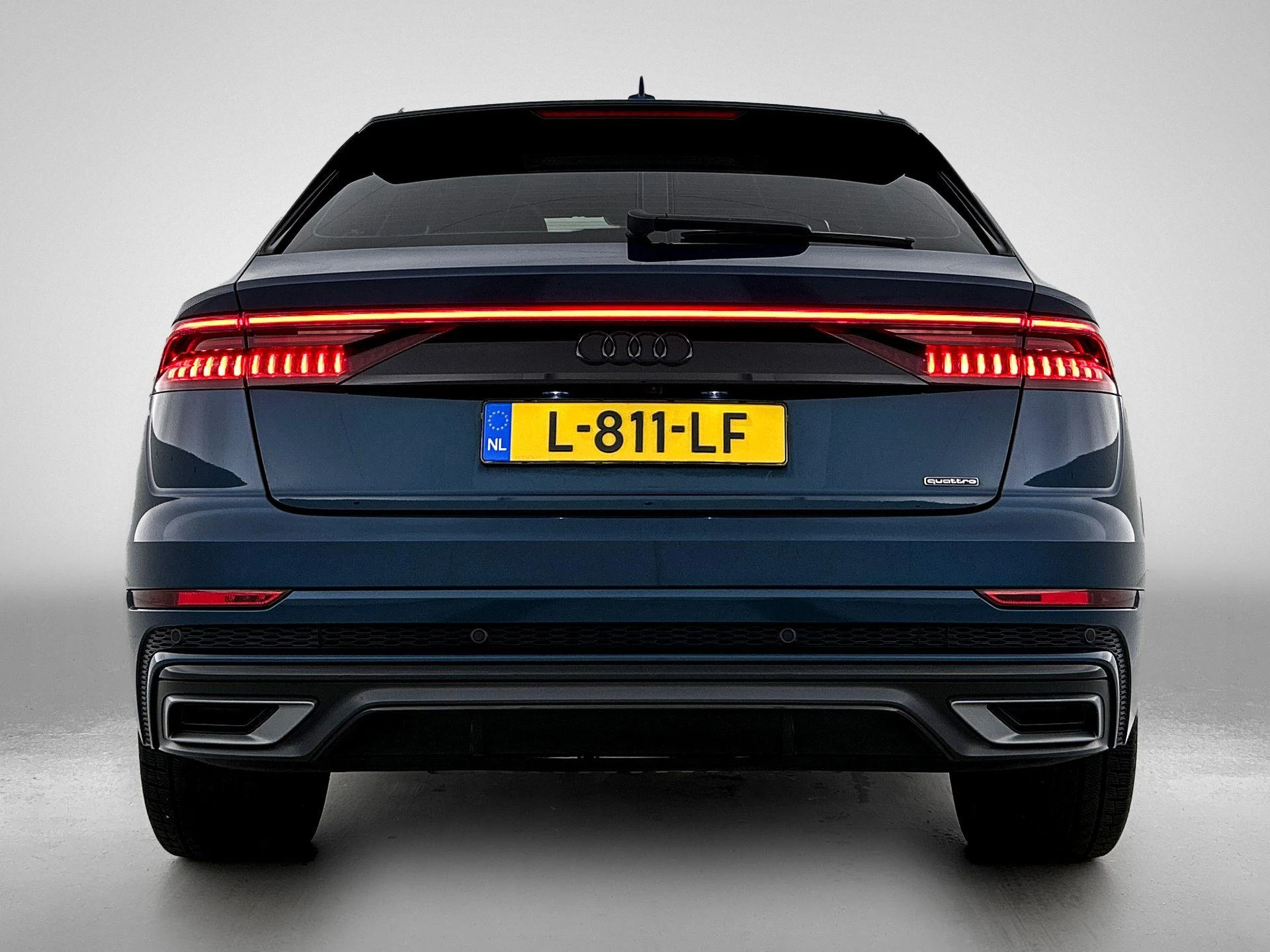 Audi Q8 met kenteken 44 – autofoto 5
