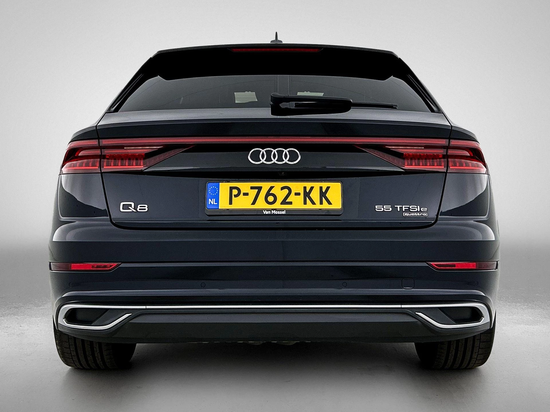 Audi Q8 met kenteken 44 – autofoto 5
