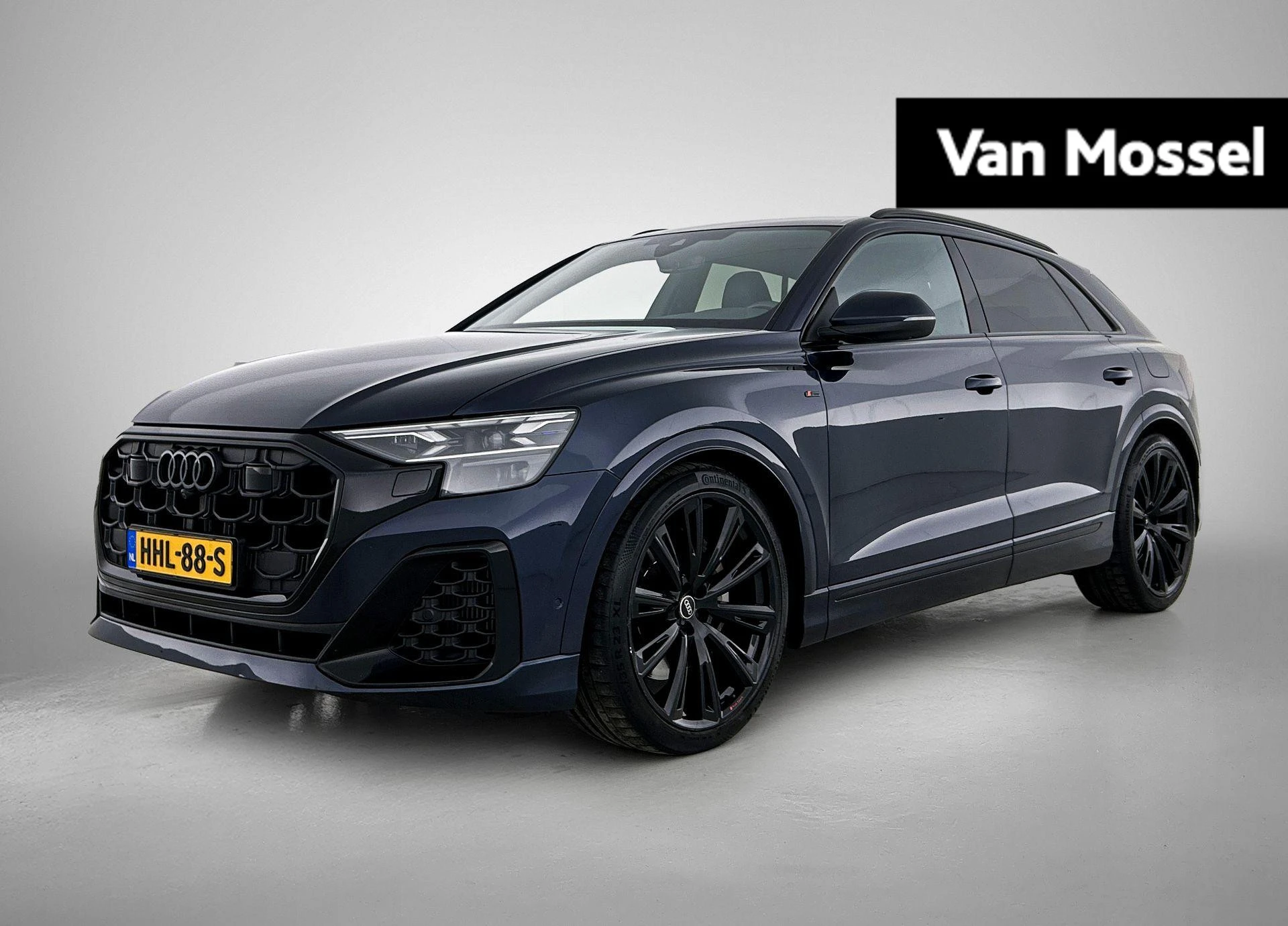 Audi Q8 met kenteken 85 – autofoto 2