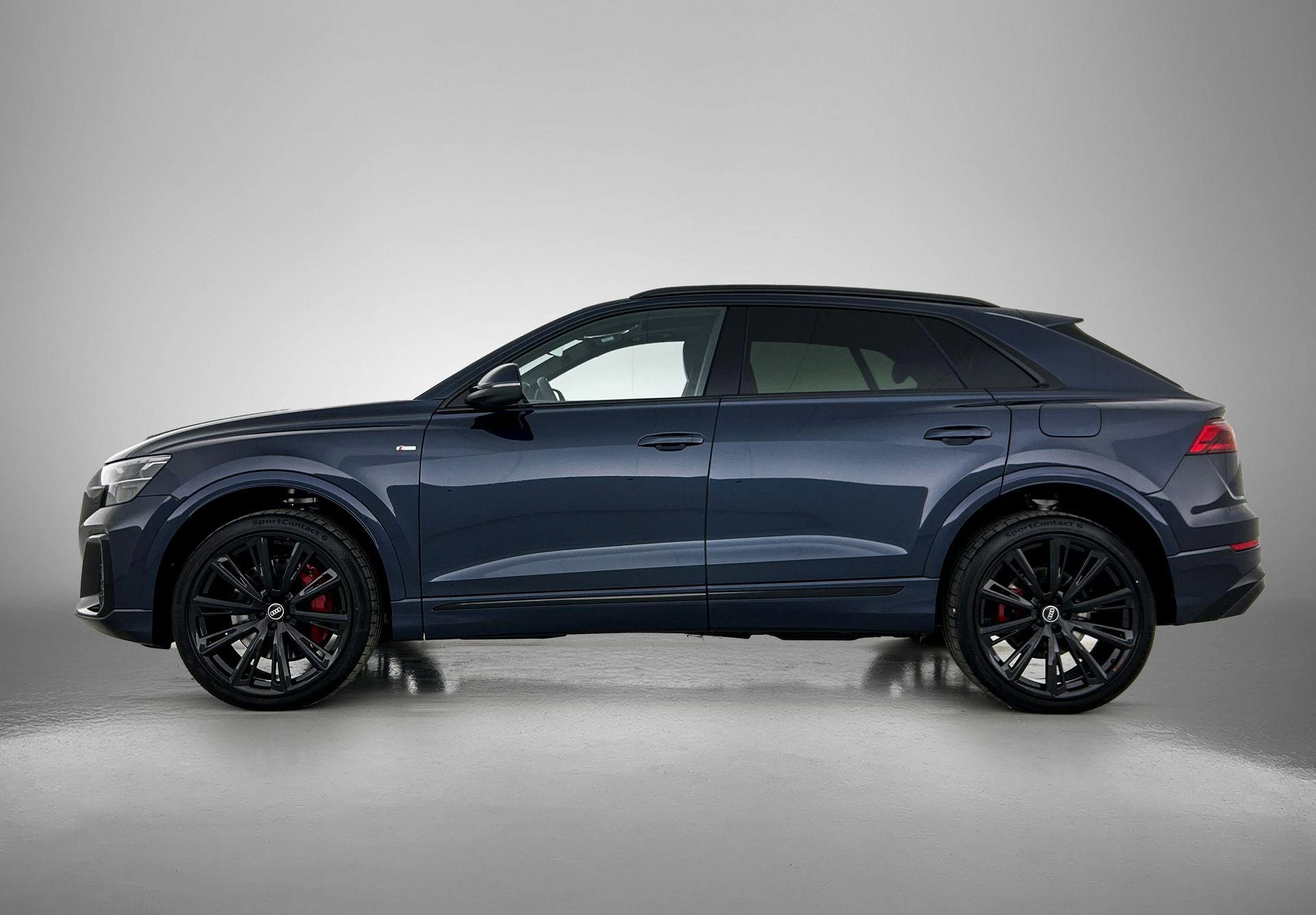 Audi Q8 met kenteken 85 – autofoto 5