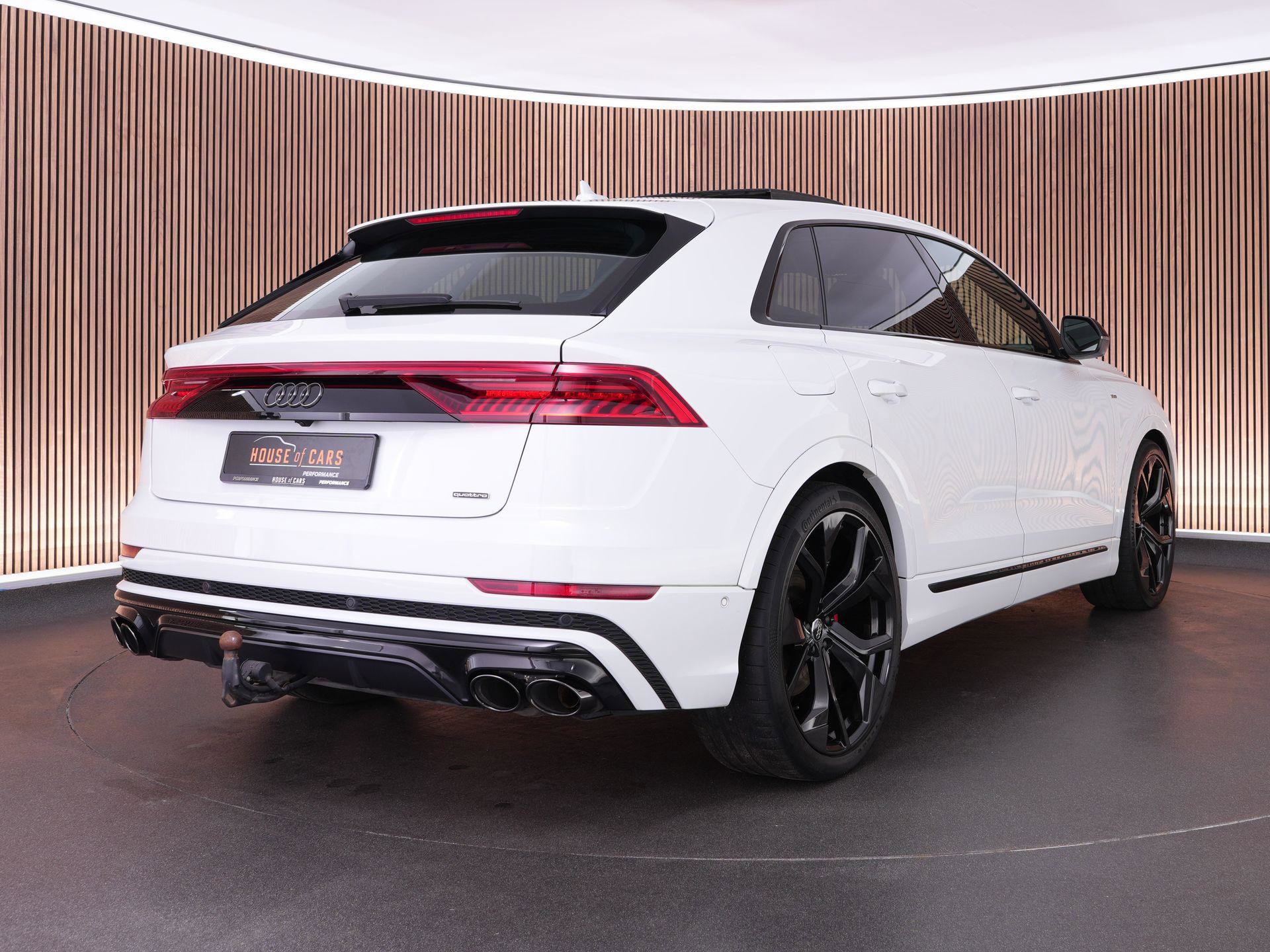 Audi Q8 – autofoto 2