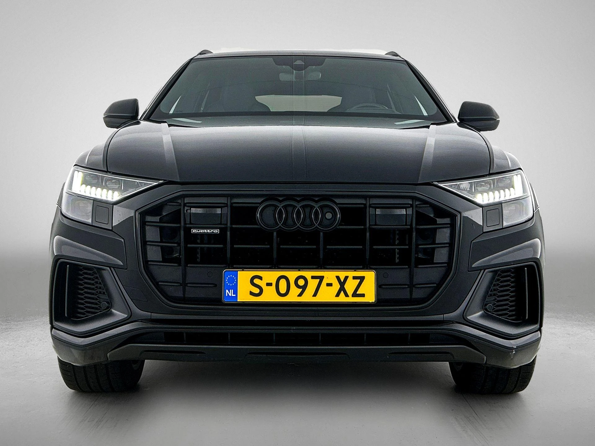 Audi Q8 met kenteken S-097-XZ – autofoto 4