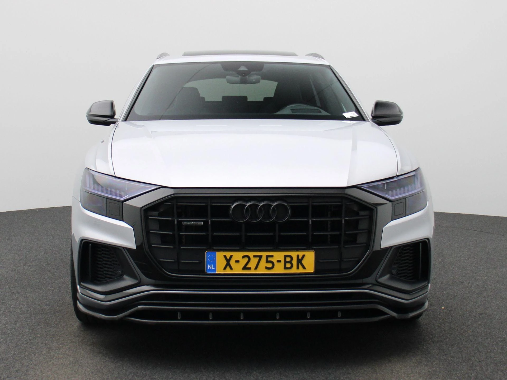 Audi Q8 met kenteken X-275-BK – autofoto 4