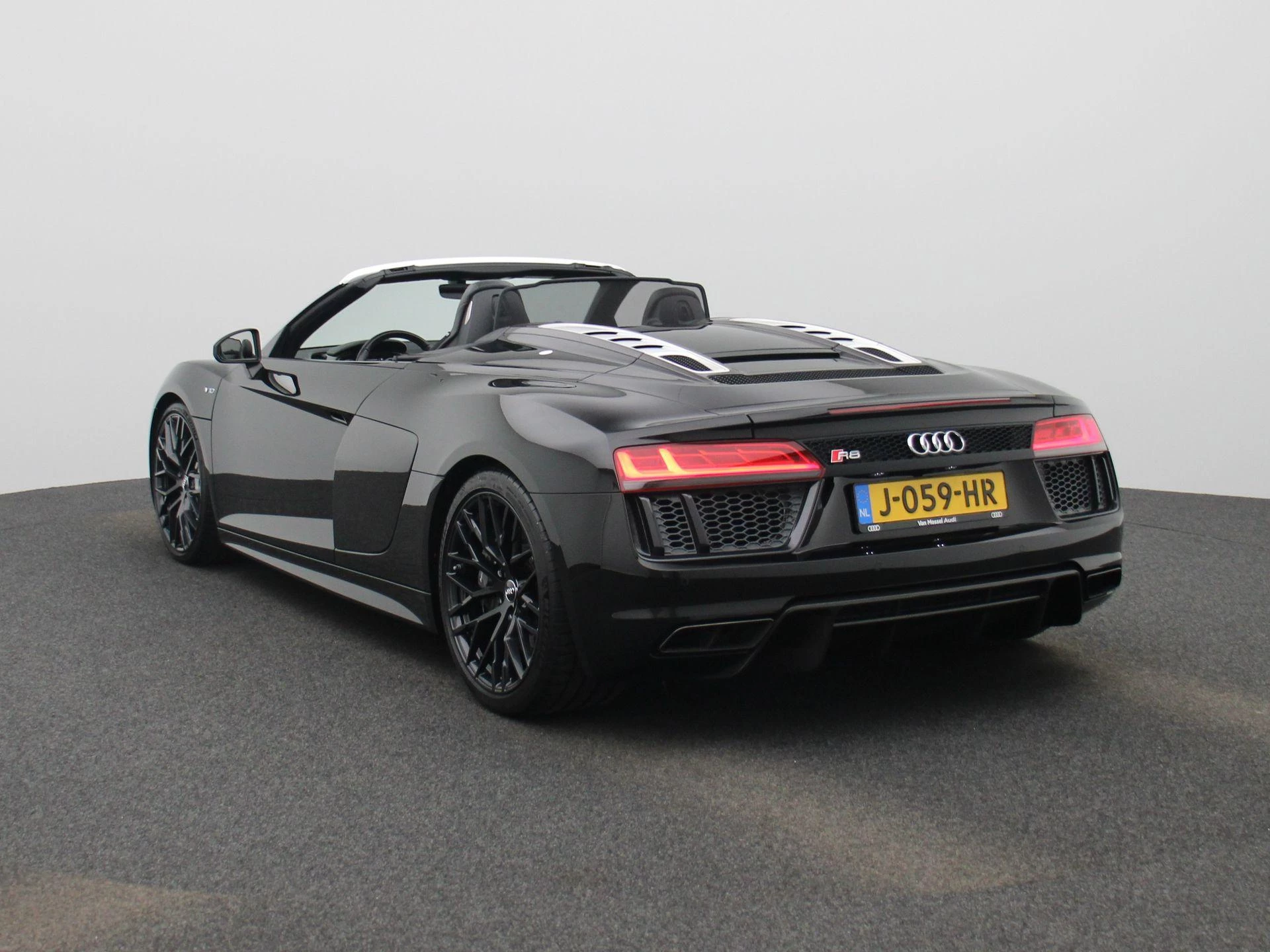 Audi R8 met kenteken 117100 – autofoto 4
