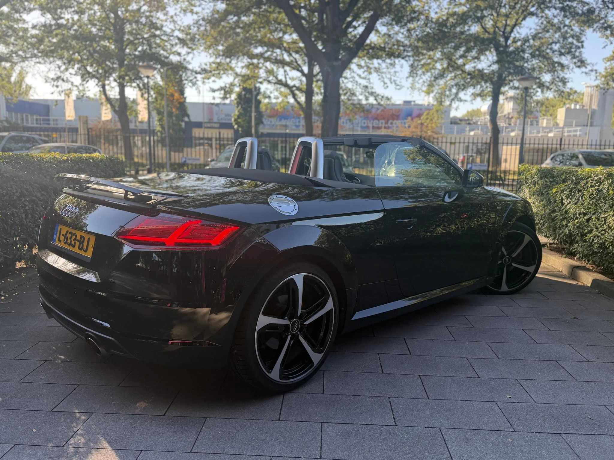 Audi TT met kenteken 60100 – autofoto 4