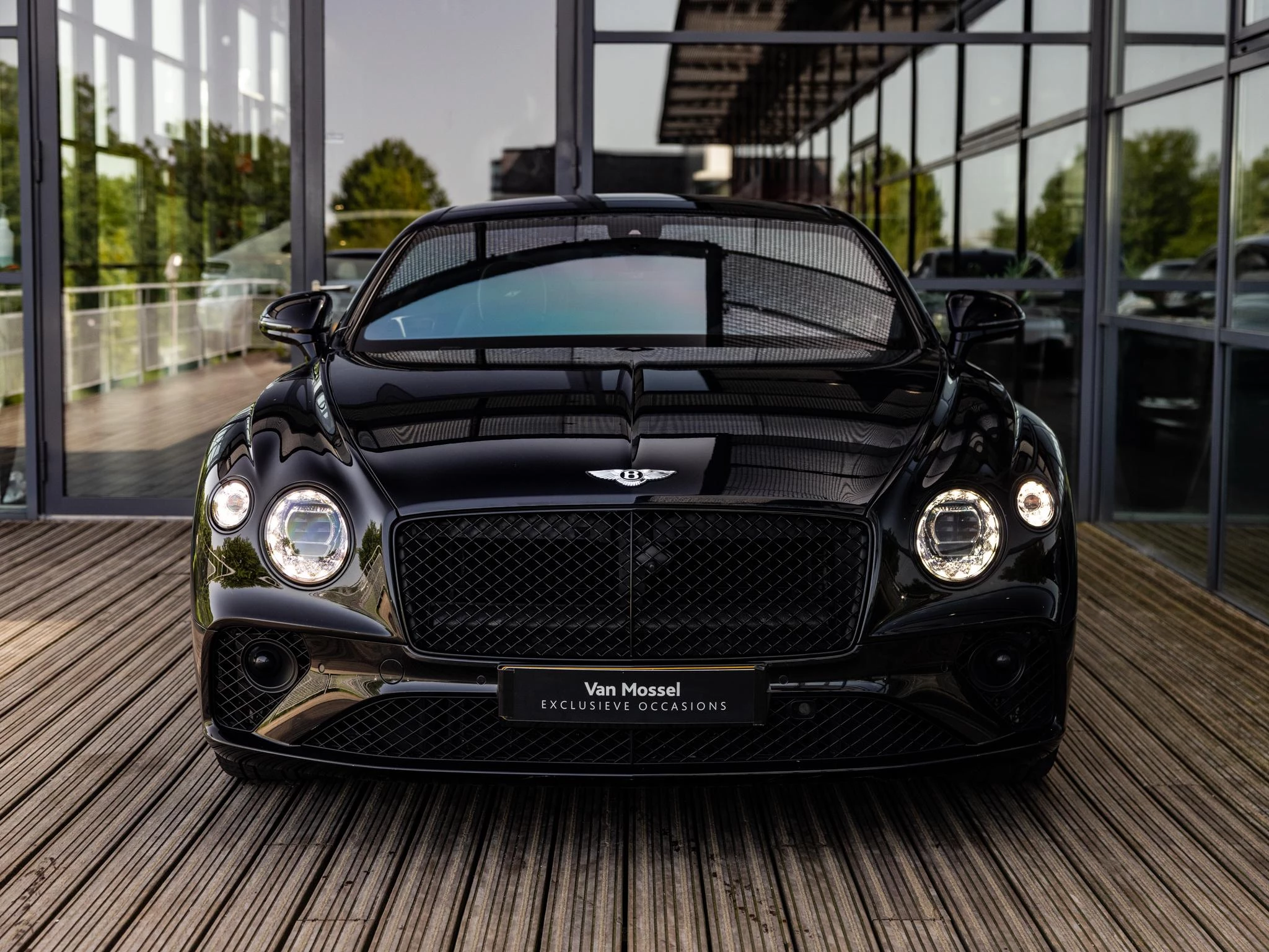 Bentley ContinentalGT met kenteken 150100 – autofoto 4