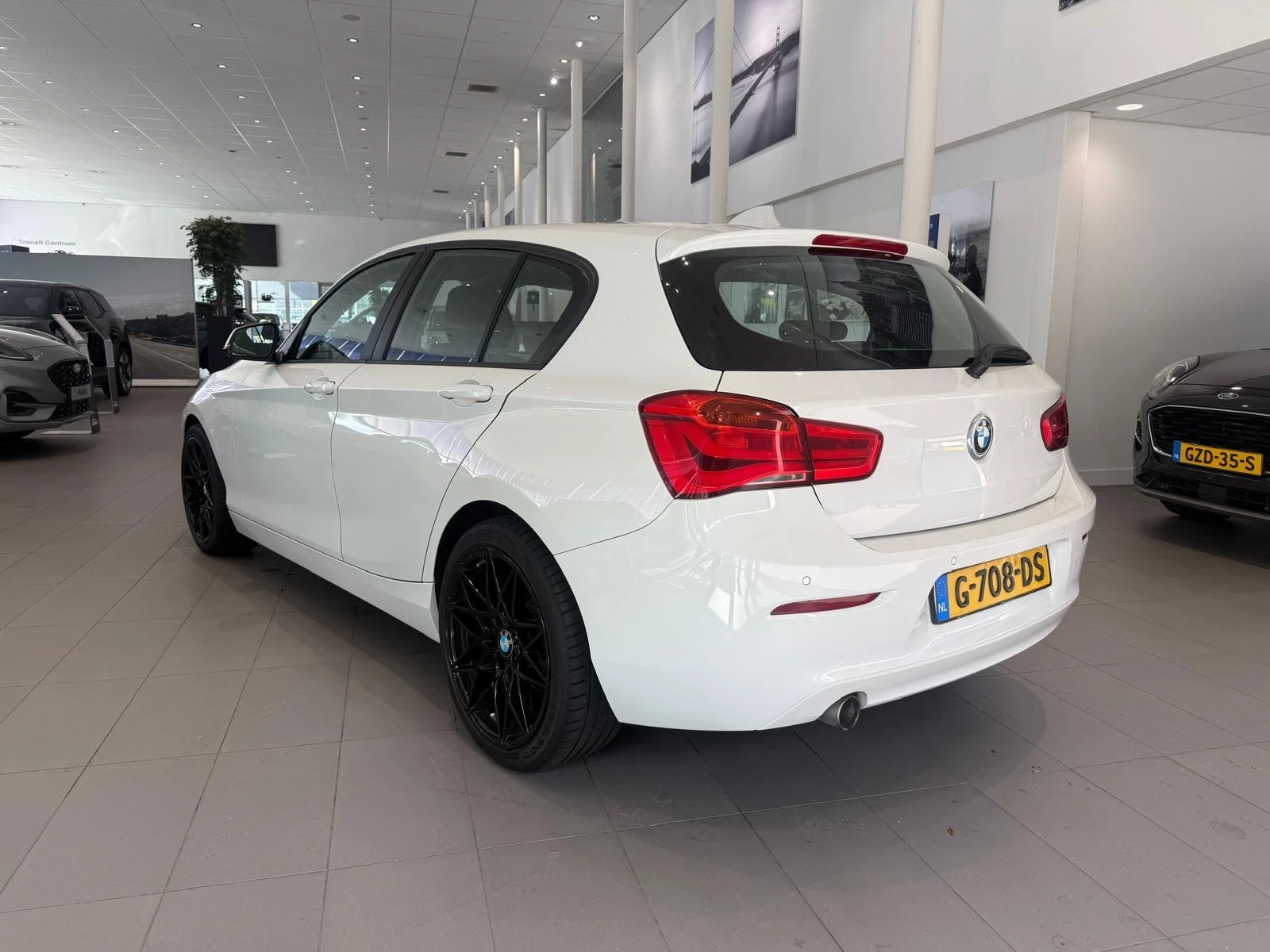 BMW 1-serie met kenteken 50100 – autofoto 5