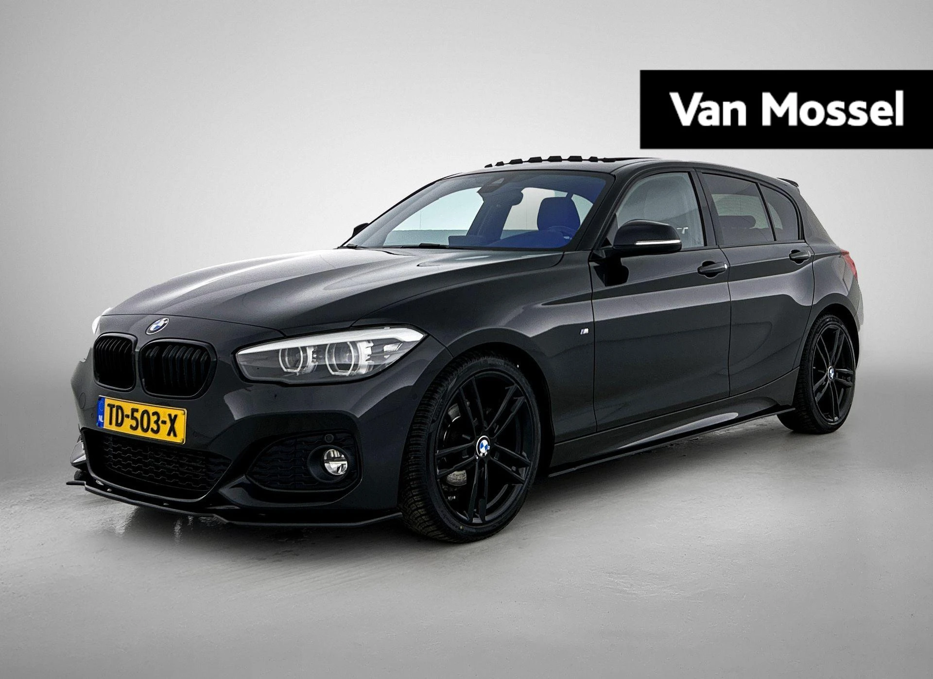 BMW 1-serie met kenteken 68100 – autofoto 2