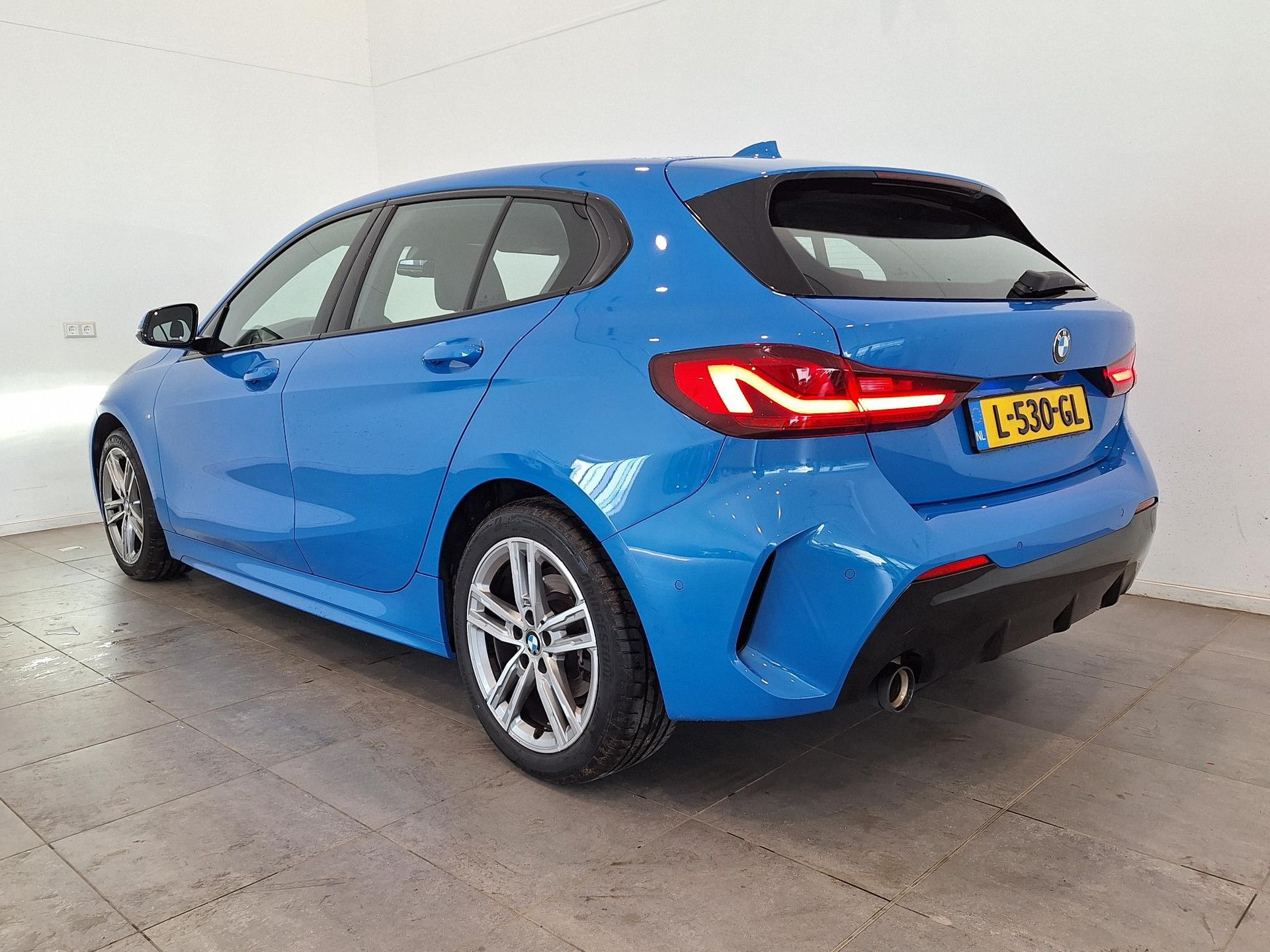 BMW 1-serie met kenteken L-530-GL – autofoto 4