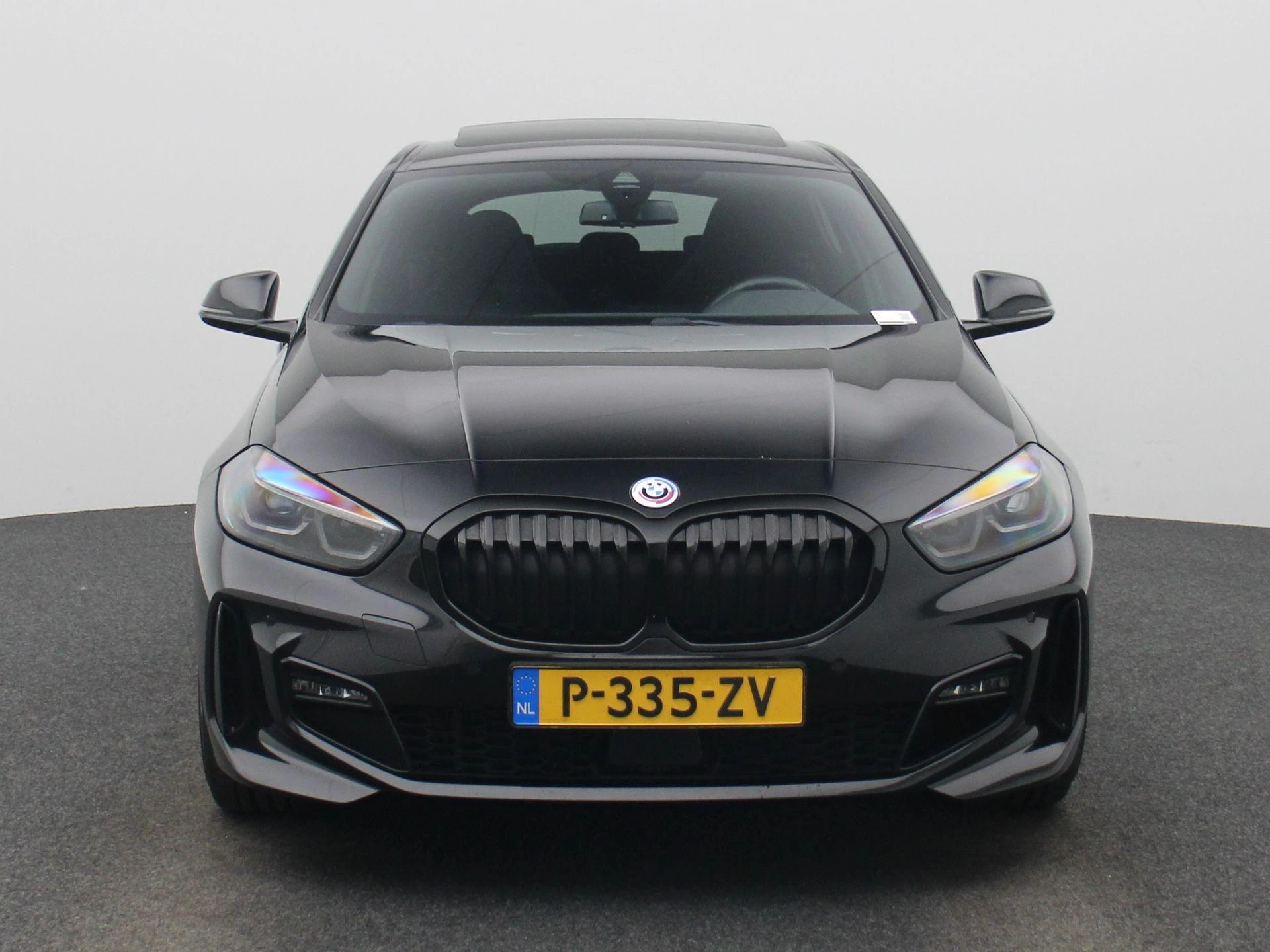 BMW 1-serie met kenteken P-335-ZV – autofoto 4