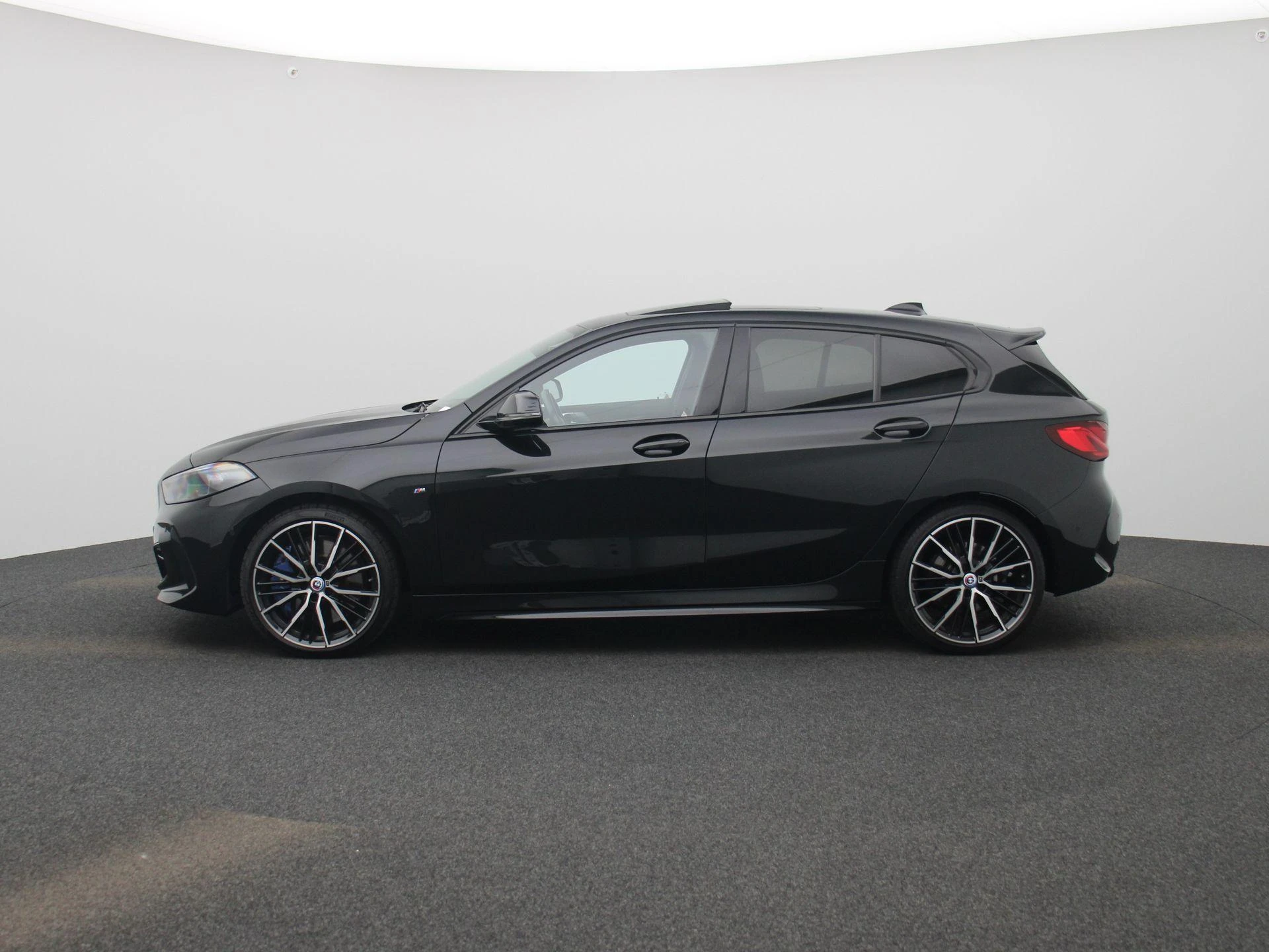 BMW 1-serie met kenteken P-335-ZV – autofoto 5