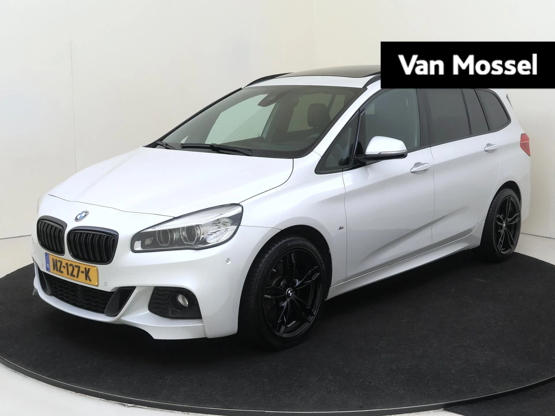 BMW 2-serie met kenteken 62100 – autofoto 2