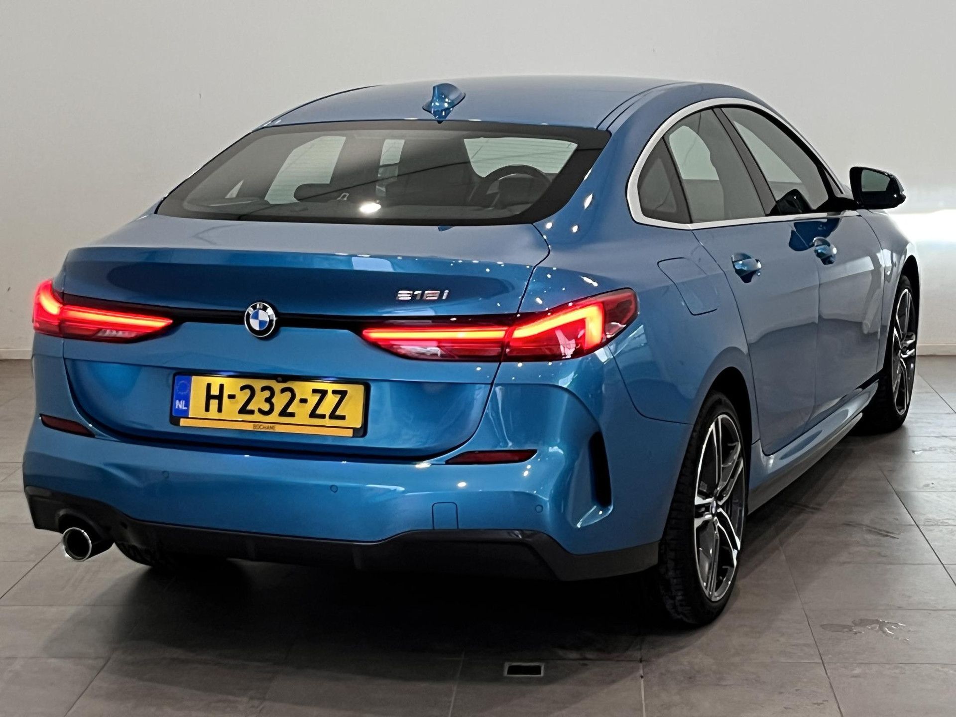 BMW 2-serie met kenteken H-232-ZZ – autofoto 2
