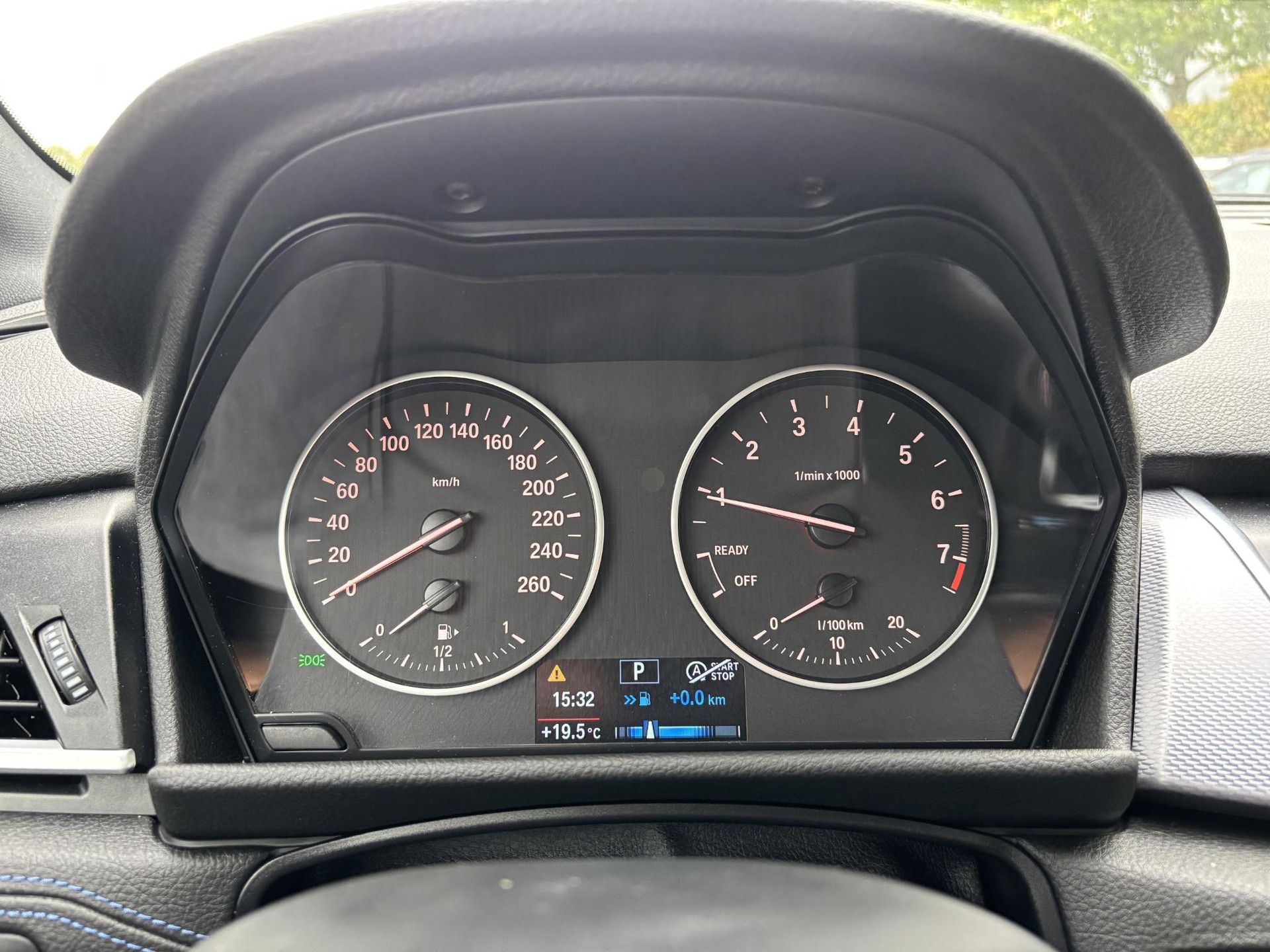 BMW 2-serie met kenteken NH-334-T – autofoto 4