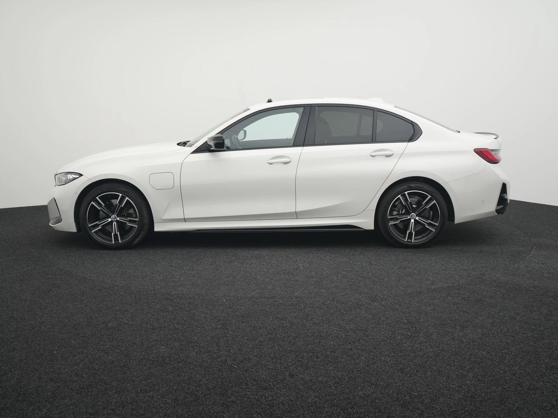 BMW 3-Serie met kenteken 66 – autofoto 5