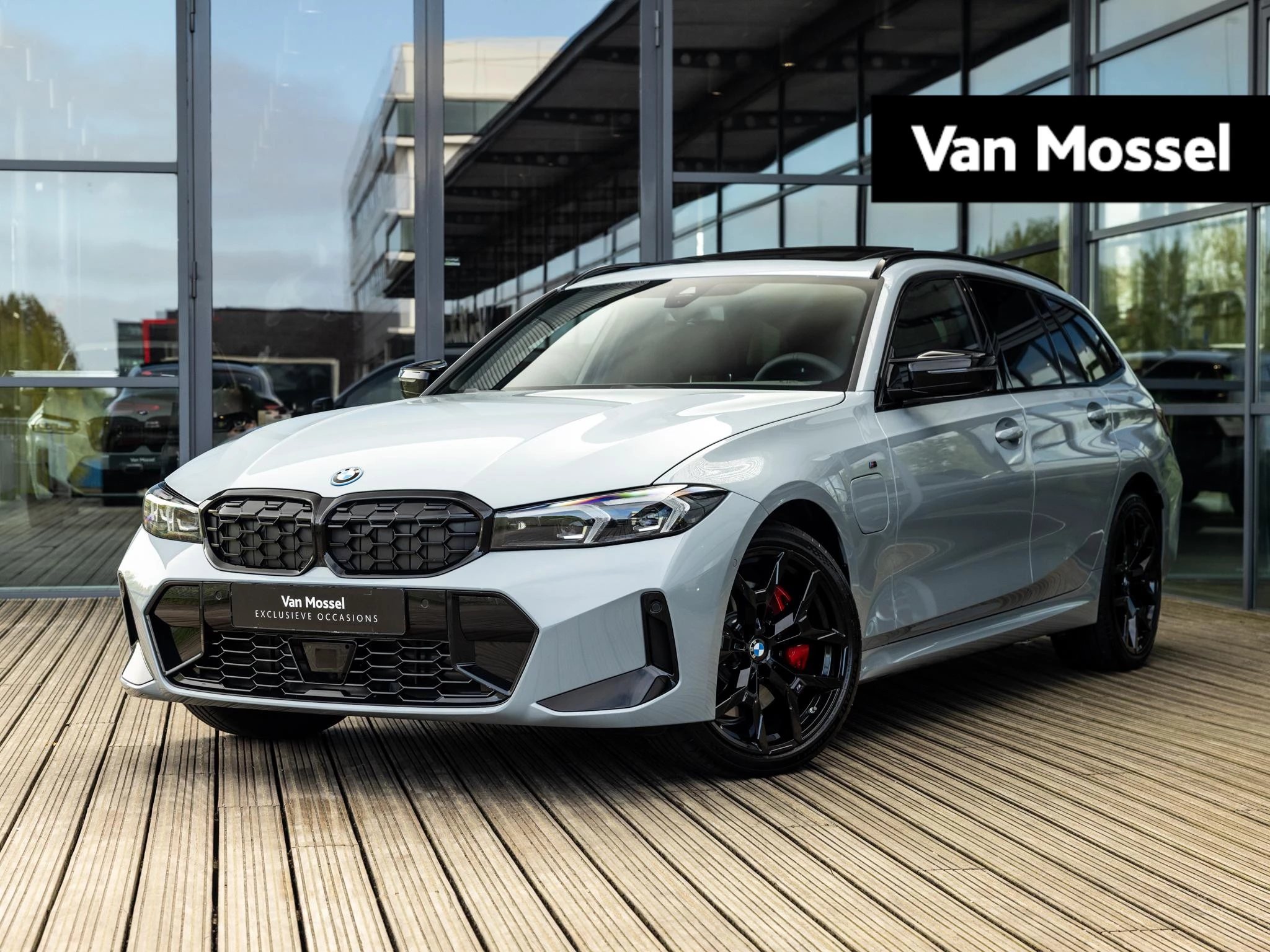 BMW 3-Serie met kenteken 97 – autofoto 2