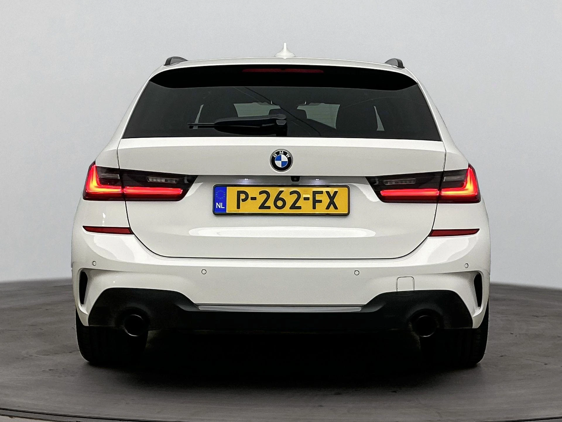 BMW 3-Serie met kenteken P-262-FX – autofoto 5