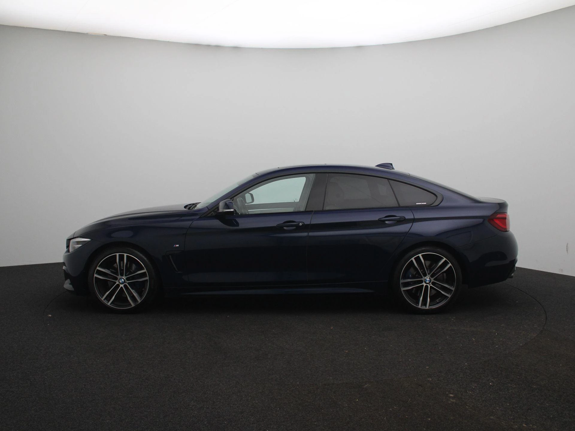 BMW 4-serie met kenteken 71100 – autofoto 5
