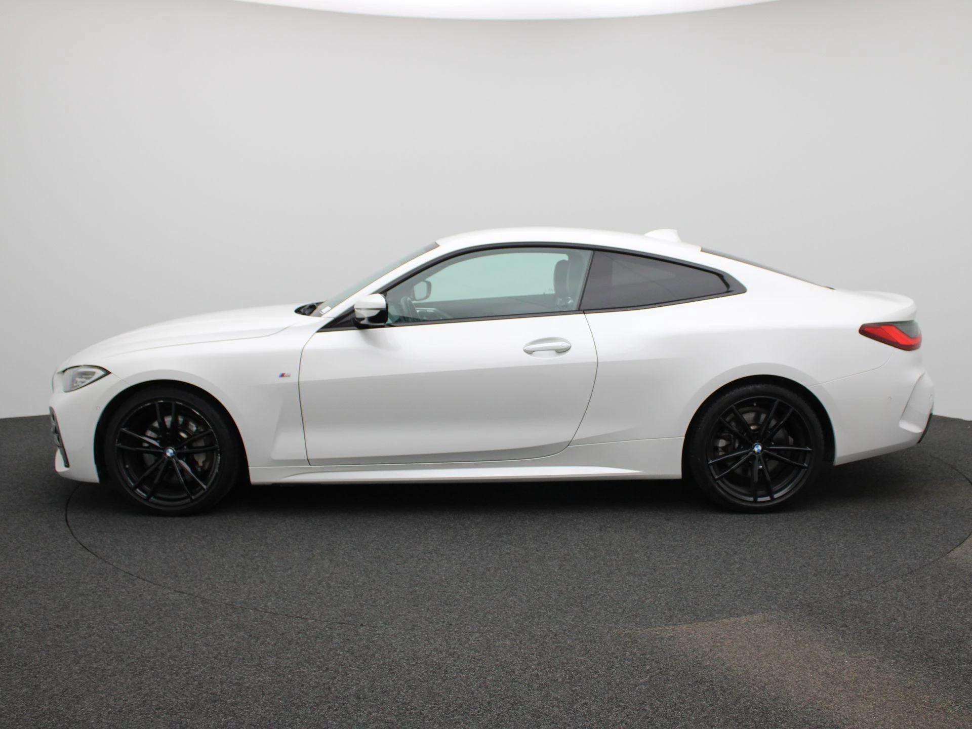 BMW 4-serie met kenteken R-884-JF – autofoto 5