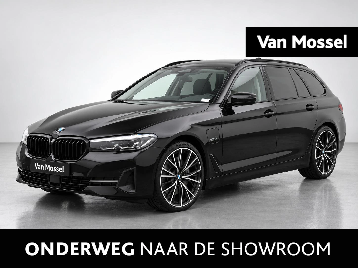 BMW 5-serie met kenteken 18100 – autofoto 2