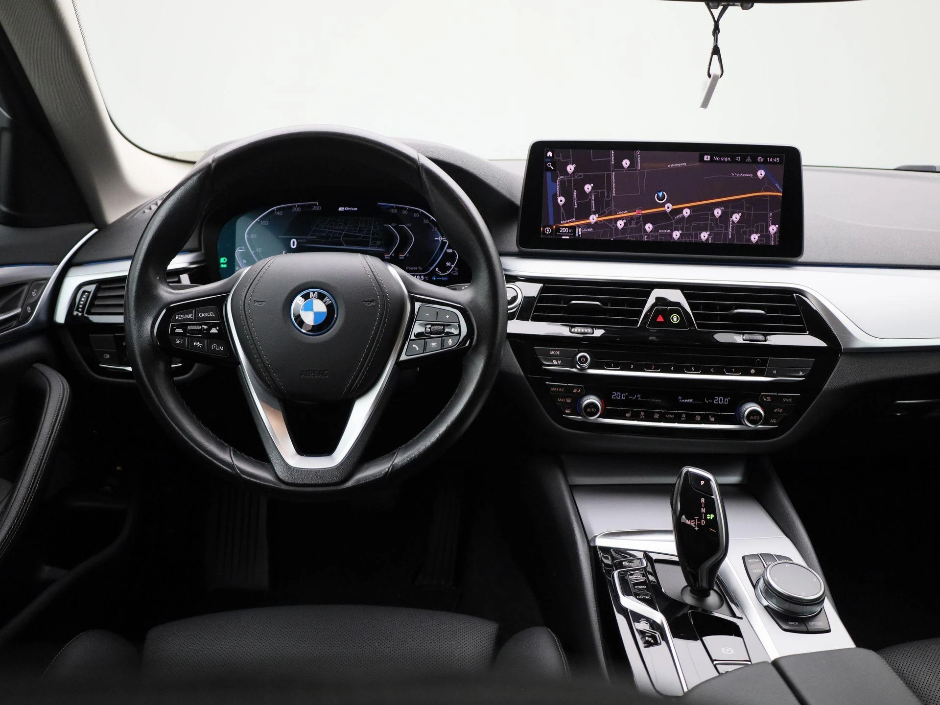 BMW 5-serie met kenteken 18100 – autofoto 5
