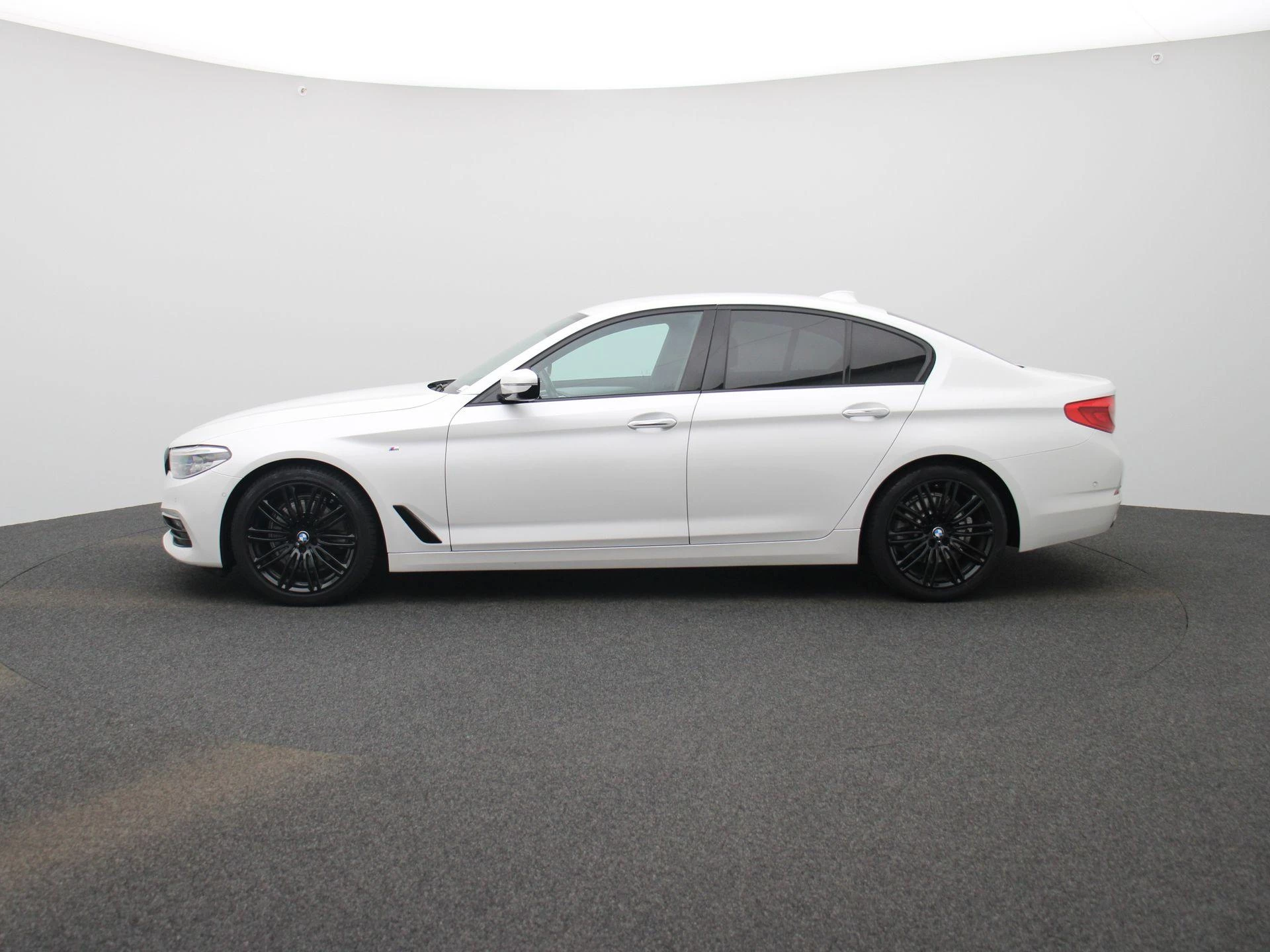 BMW 5-serie met kenteken 54100 – autofoto 5