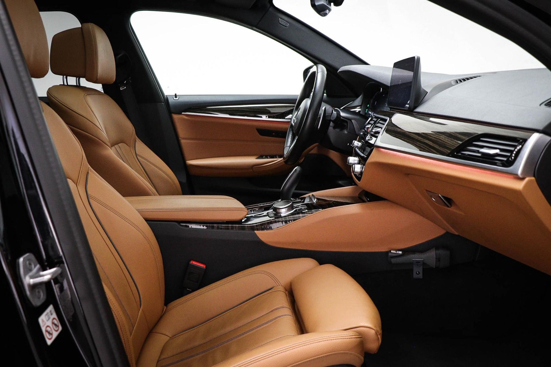 BMW 5-serie met kenteken L-930-TF – autofoto 3