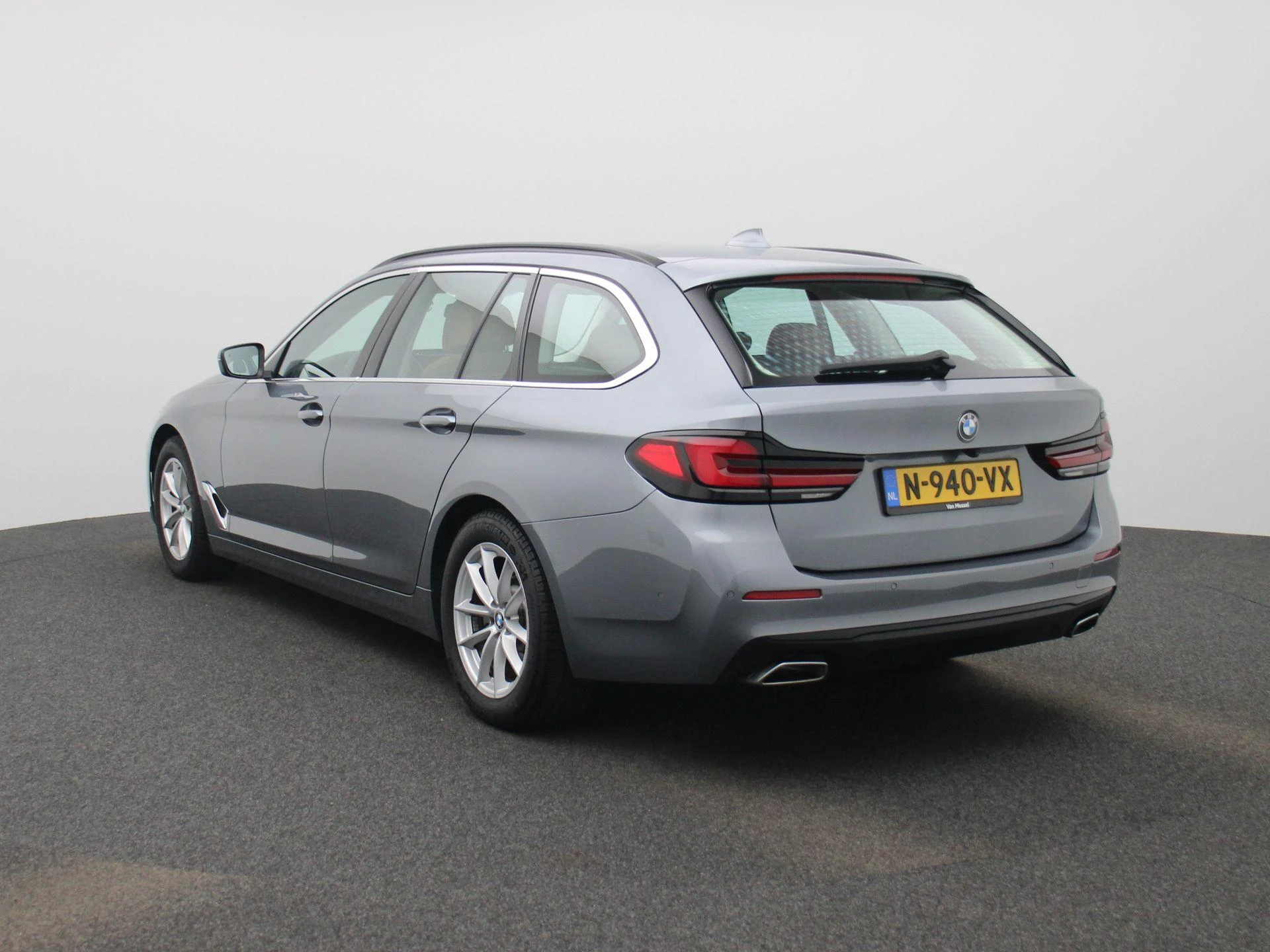 BMW 5-serie met kenteken N-940-VX – autofoto 4