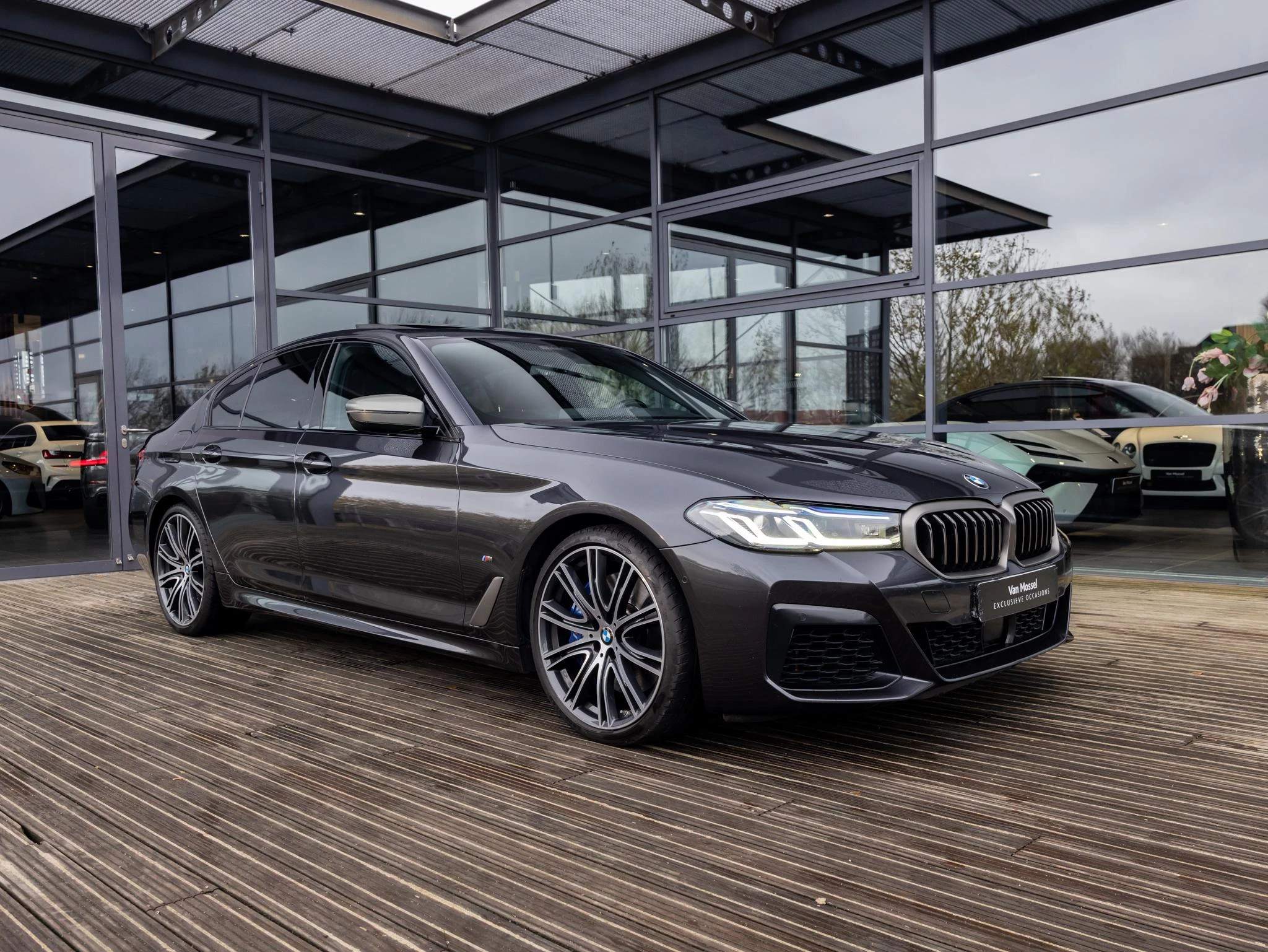 BMW 5-serie met kenteken R-219-KF – autofoto 5