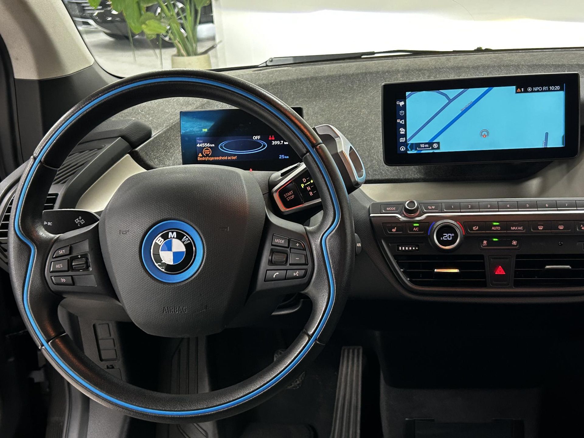 BMW i3 met kenteken Z-702-PN – autofoto 3
