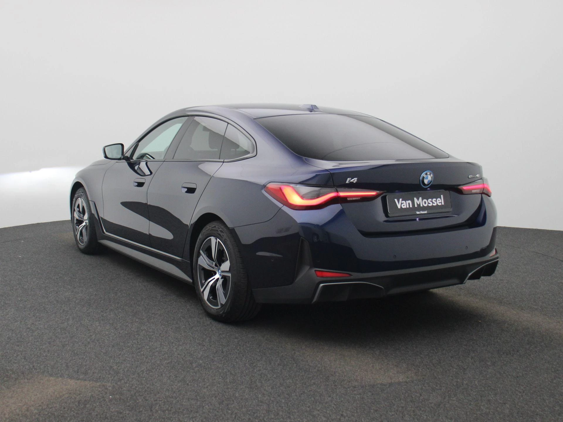 BMW i4 – autofoto 3