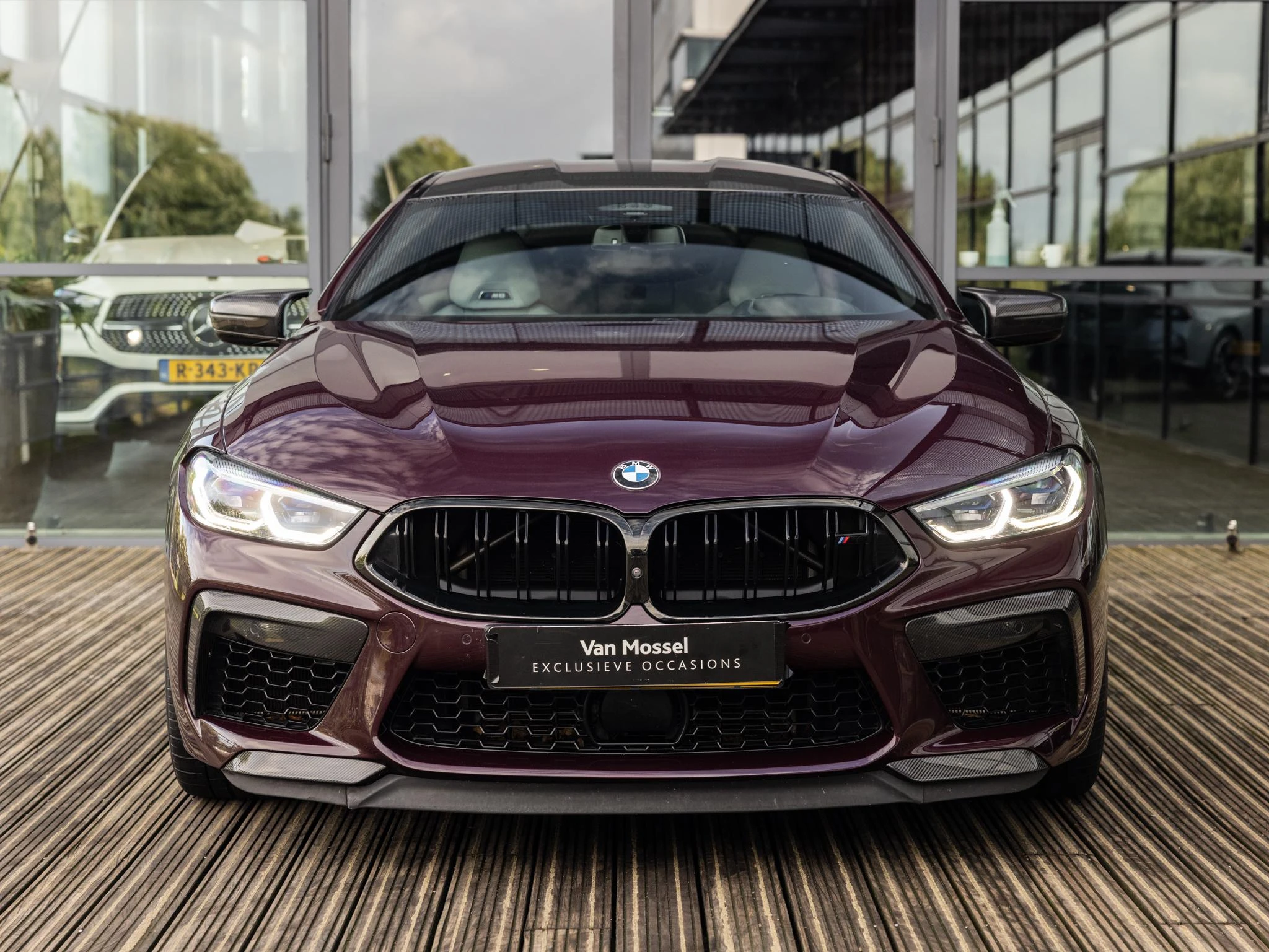 BMW M8 met kenteken 152100 – autofoto 4