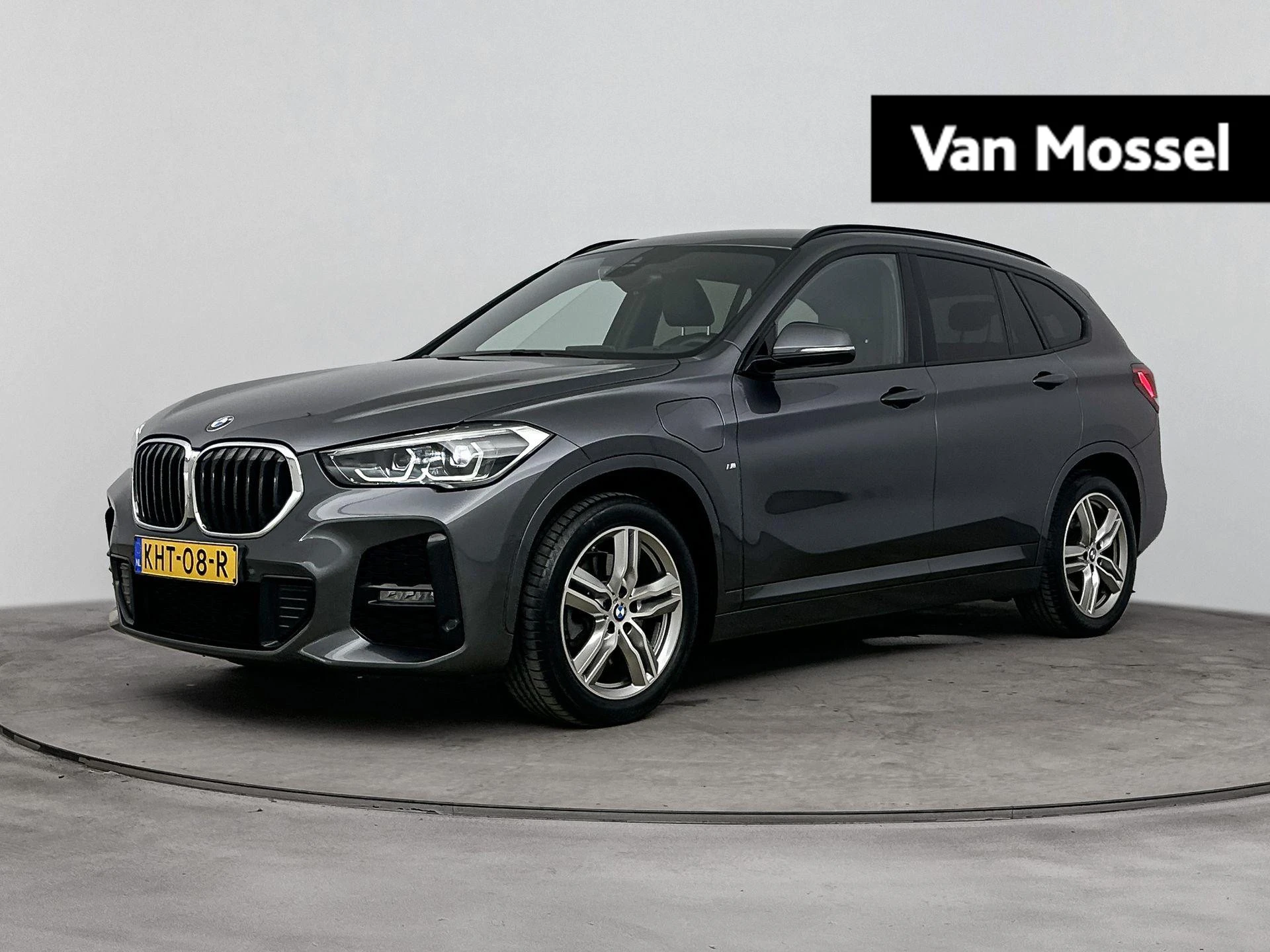 BMW X1 met kenteken 52 – autofoto 2