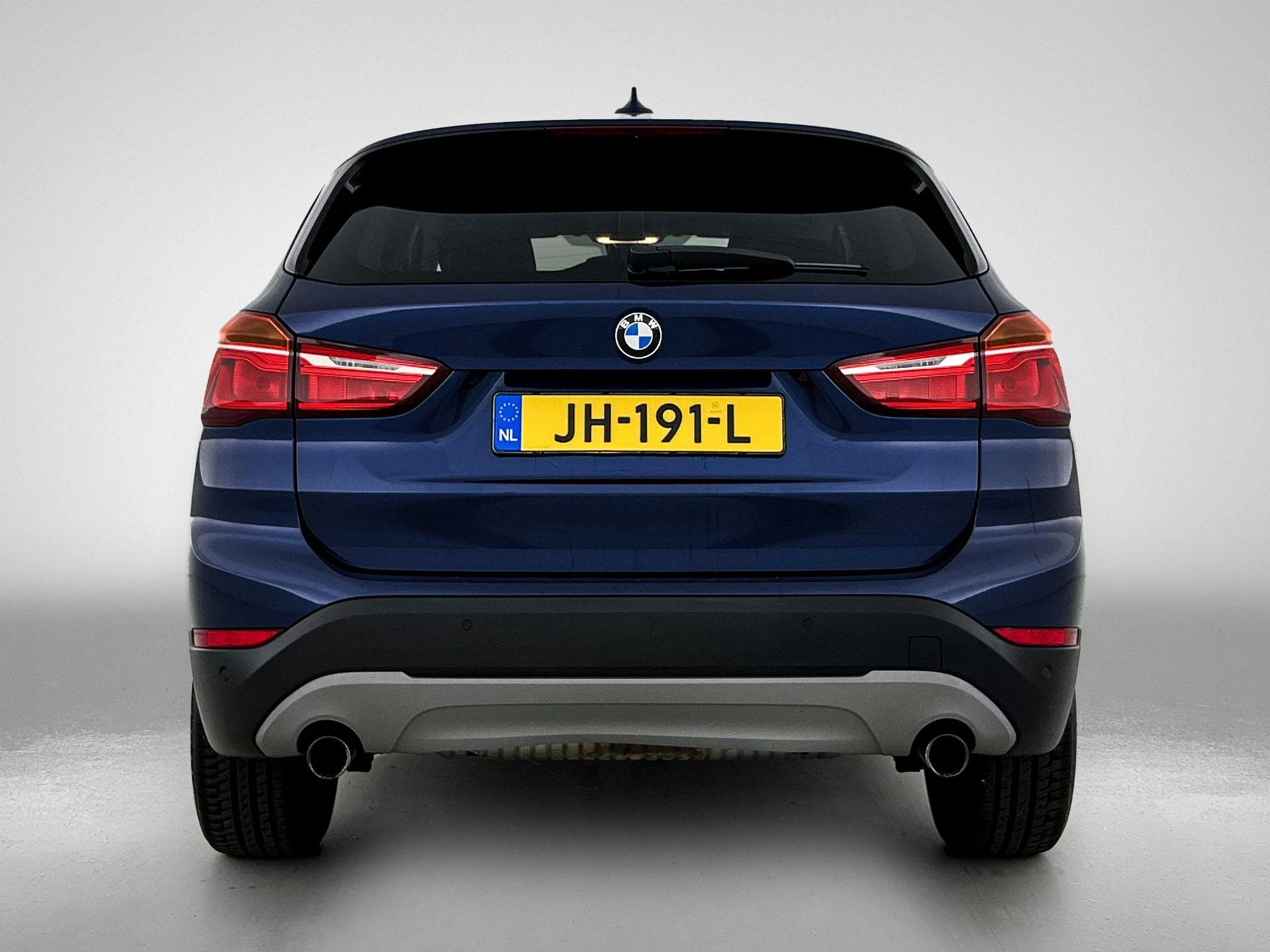 BMW X1 met kenteken 59100 – autofoto 5