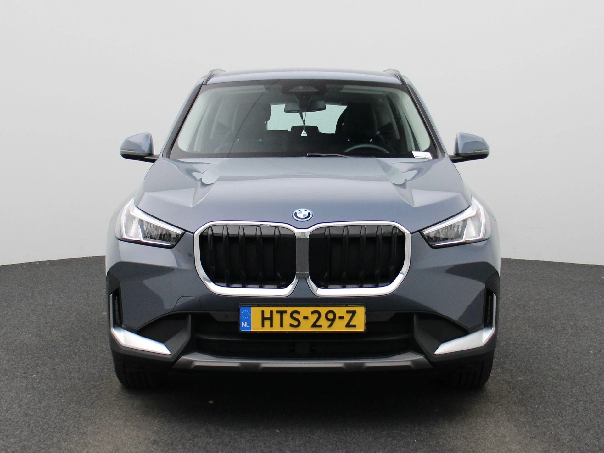 BMW X1 met kenteken 82 – autofoto 4