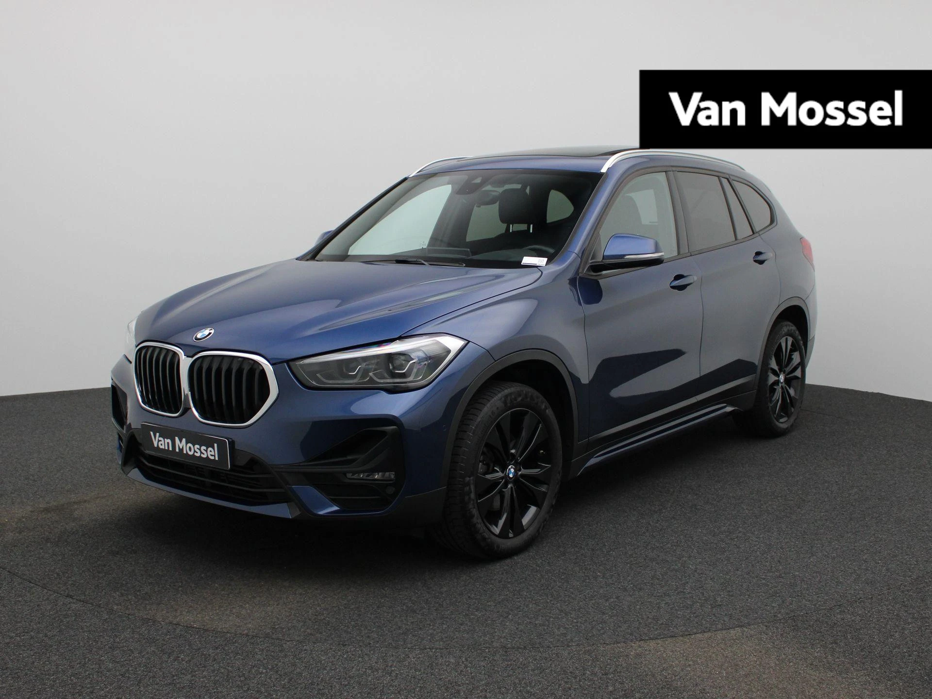 BMW X1 met kenteken KXJ-55-J – autofoto 2