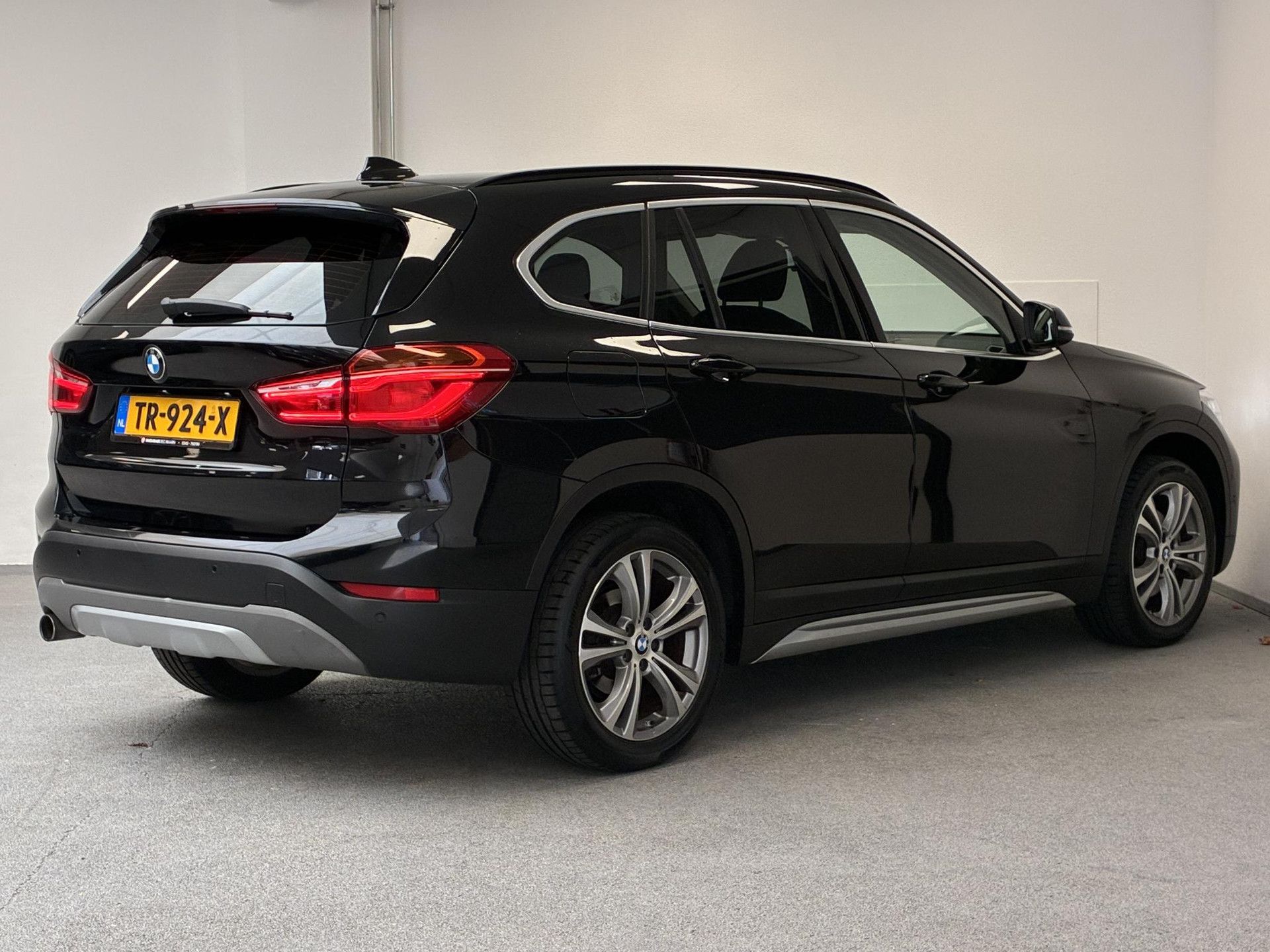 BMW X1 met kenteken TR-924-X – autofoto 2