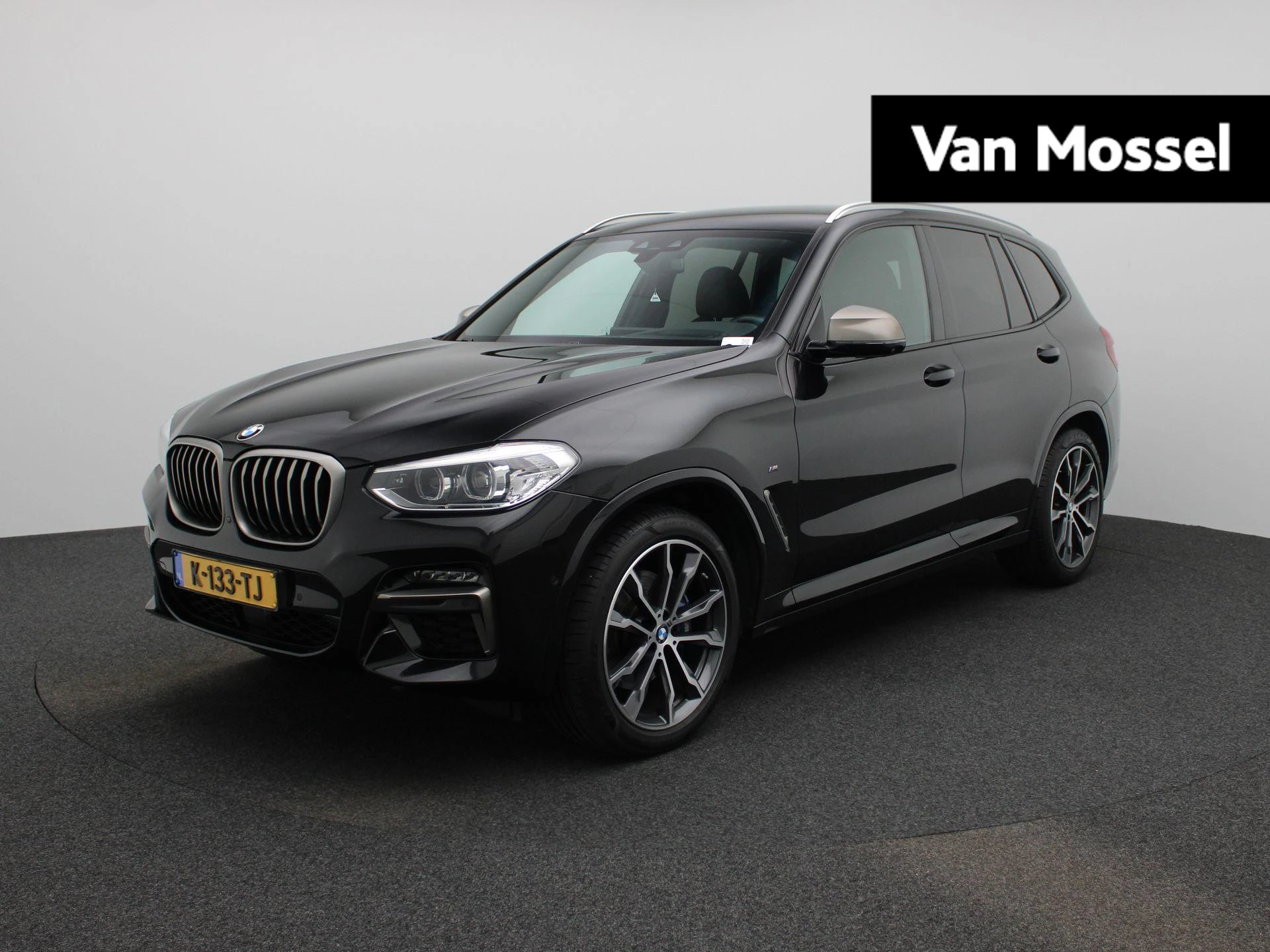 BMW X3 met kenteken 106100 – autofoto 2