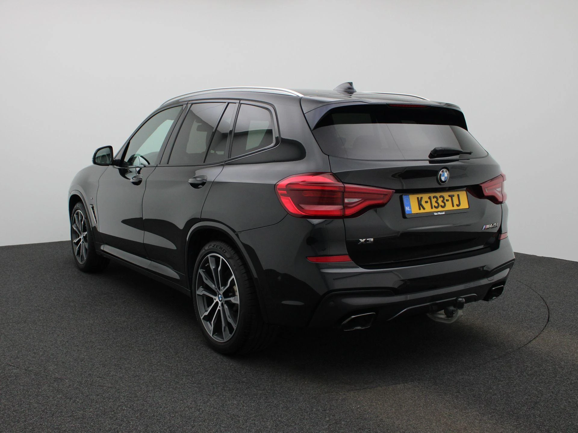 BMW X3 met kenteken 106100 – autofoto 3